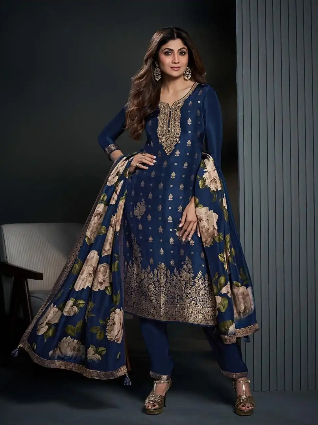Kavisha Silk Zari Wk Straight Kamiz & Pant L/S 38X46,50