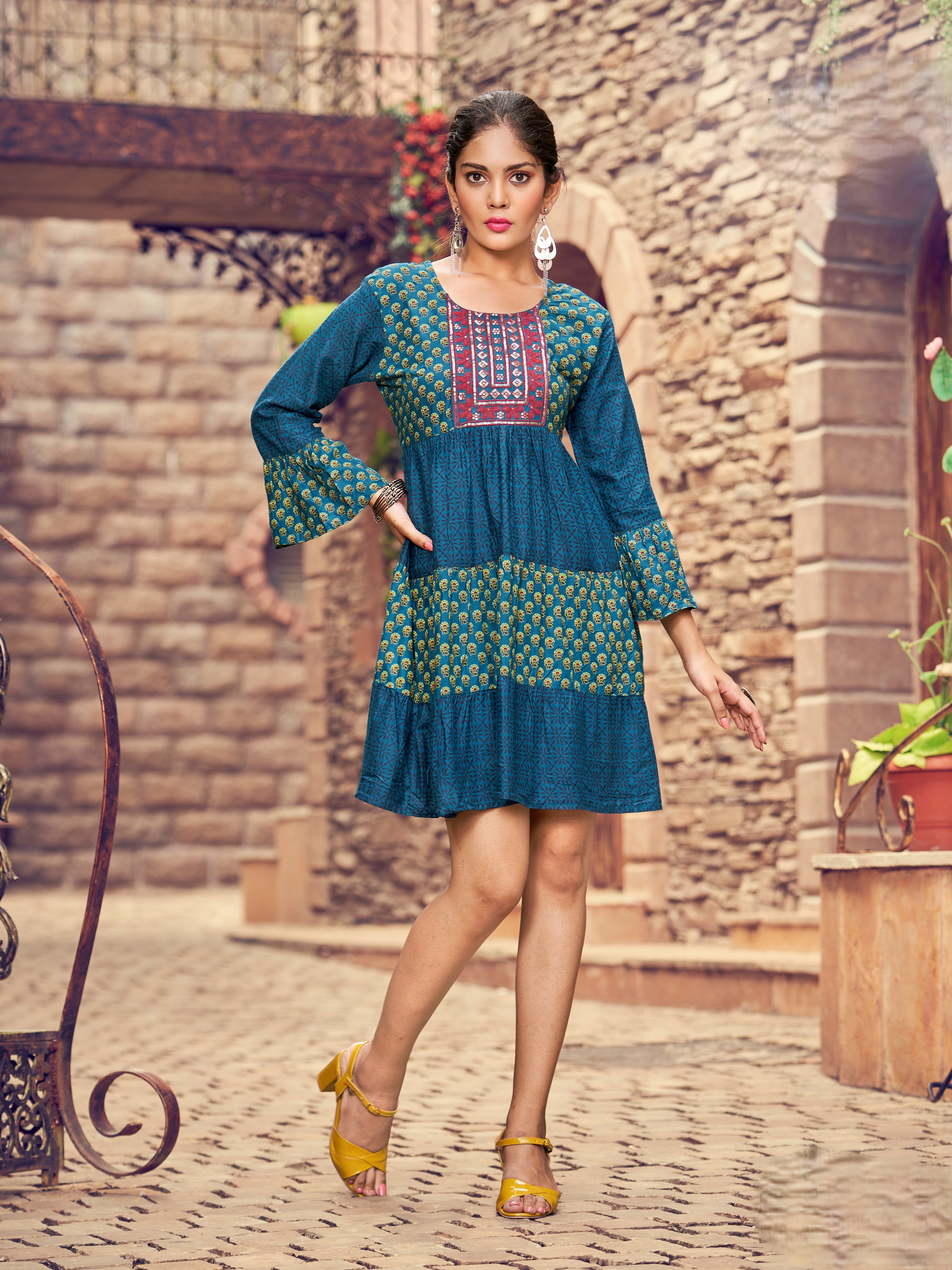 Darshi Short Kurti - Roop Darshan