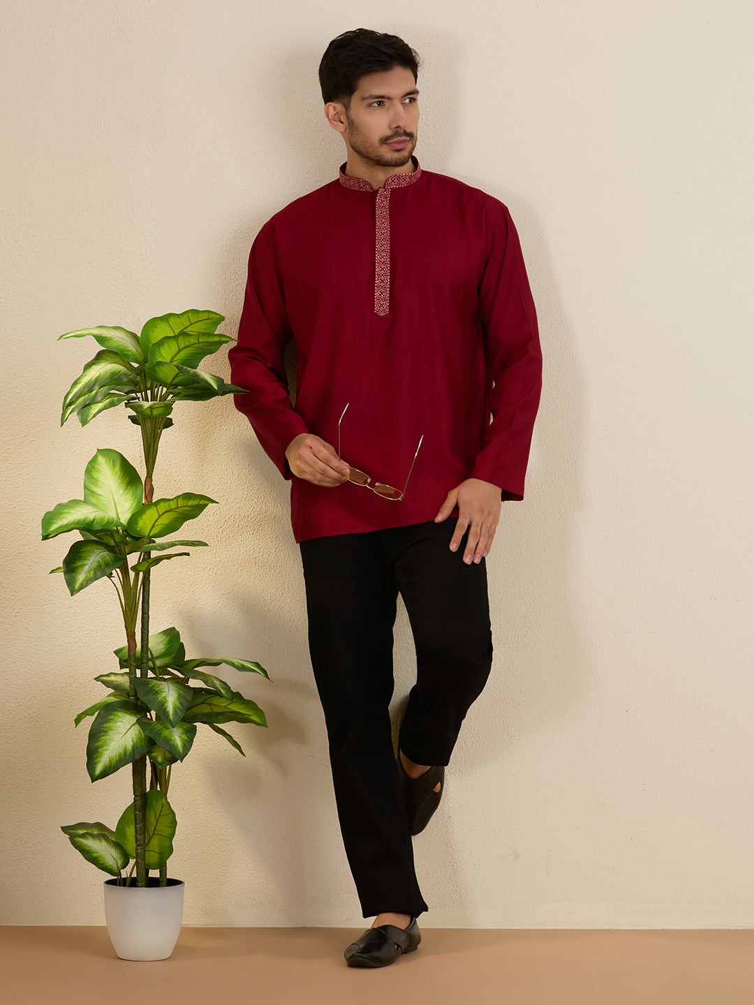 Mens Embroidered Kurta