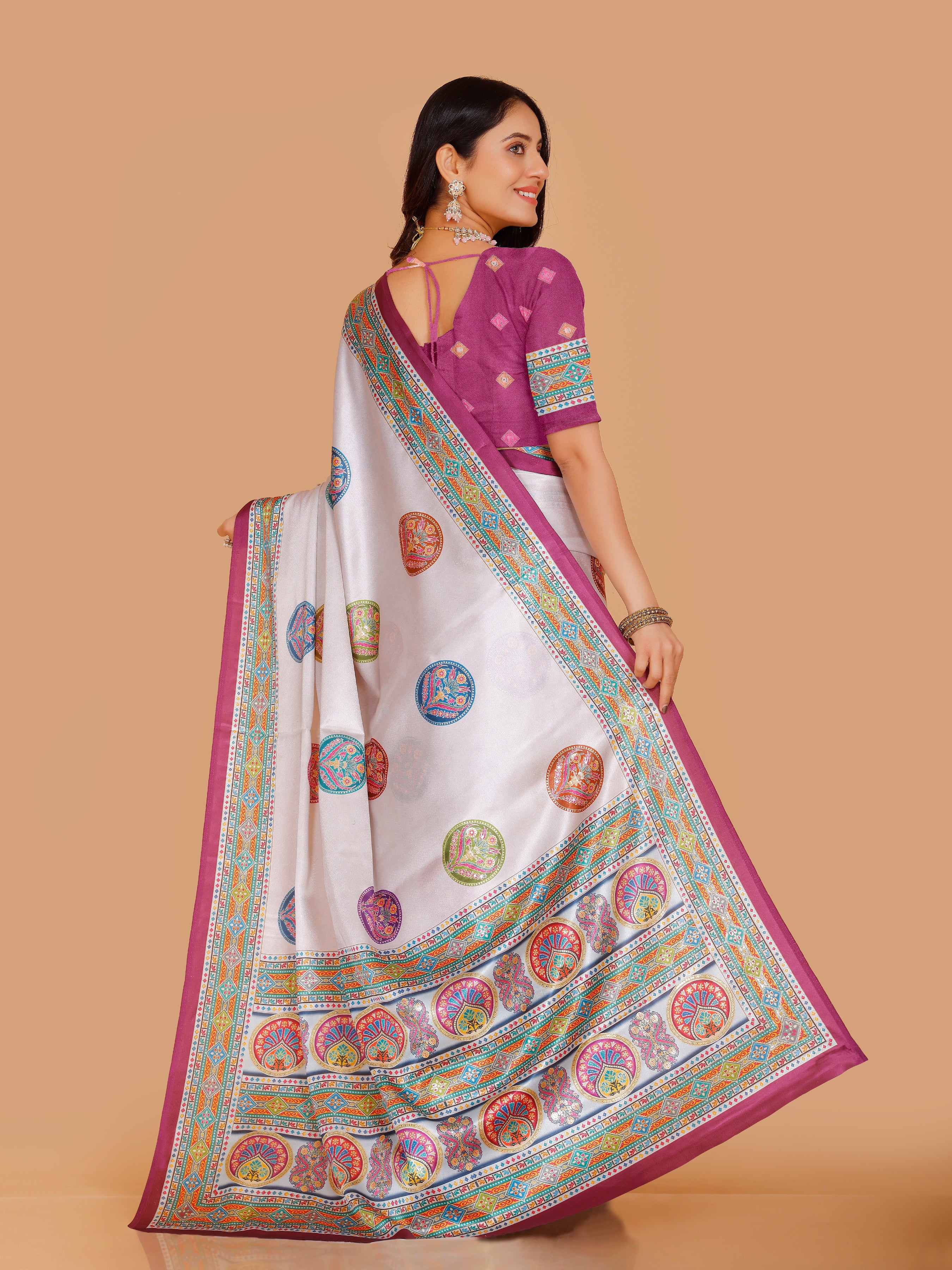 Navya Saree