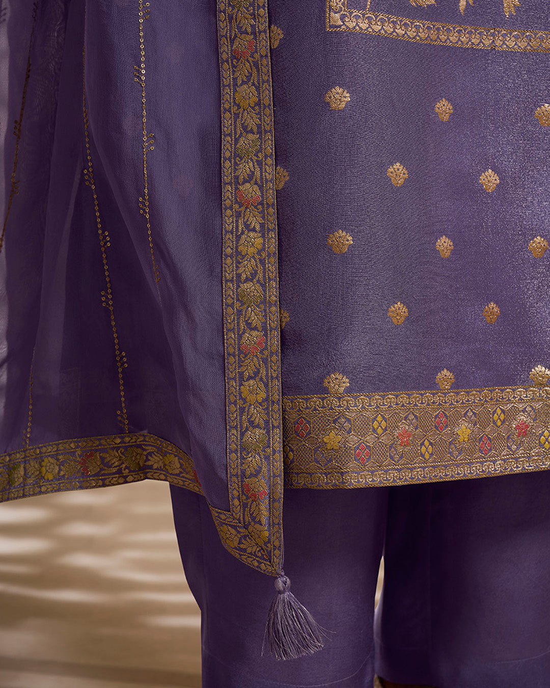 Mahira Kamiz & Pant - Roop Darshan