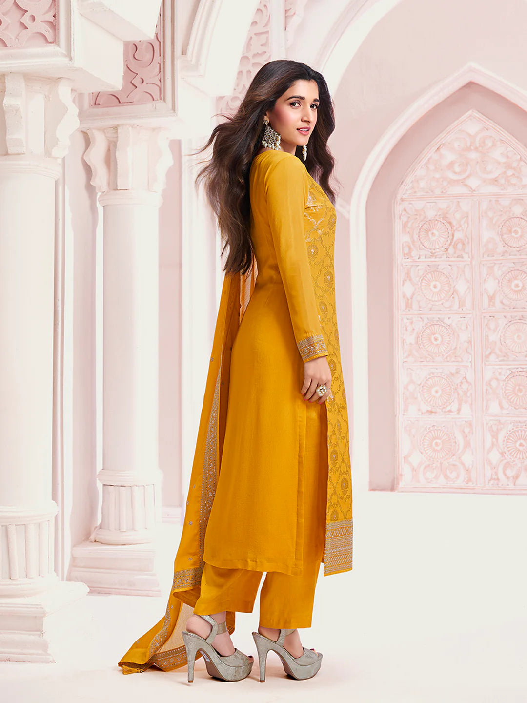 Kinjal Kamiz & Pant - Roop Darshan
