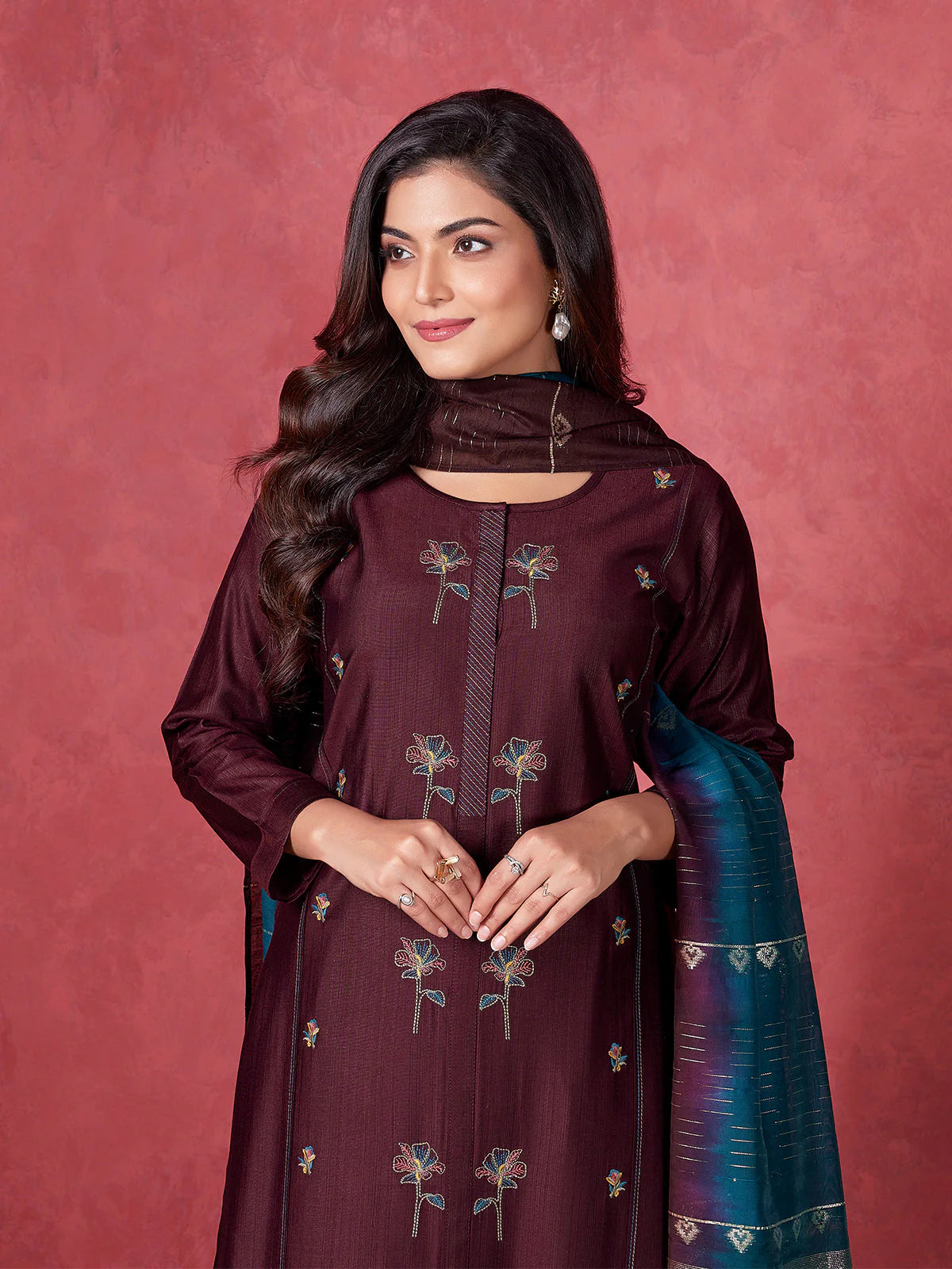 Rishika Kamiz & Pant - Roop Darshan