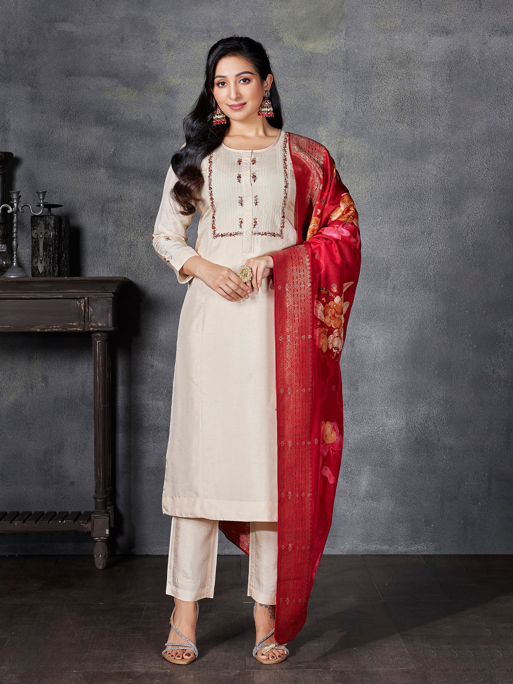 Vamika Kameez & Pant - Roop Darshan