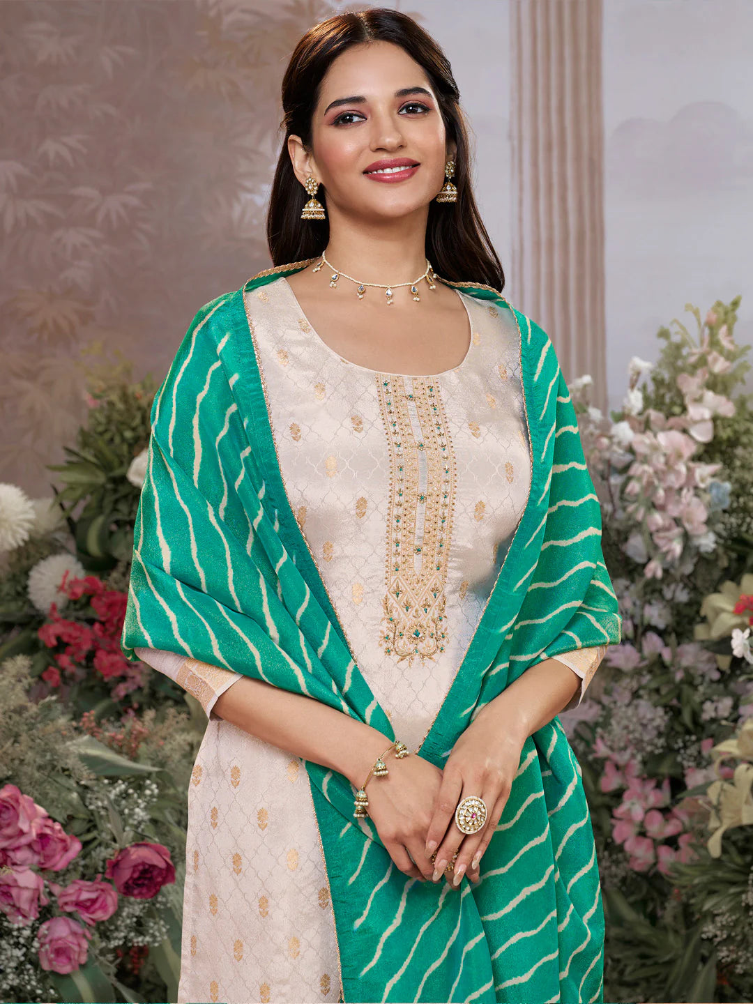 Nilam Kamiz & Pant - Roop Darshan