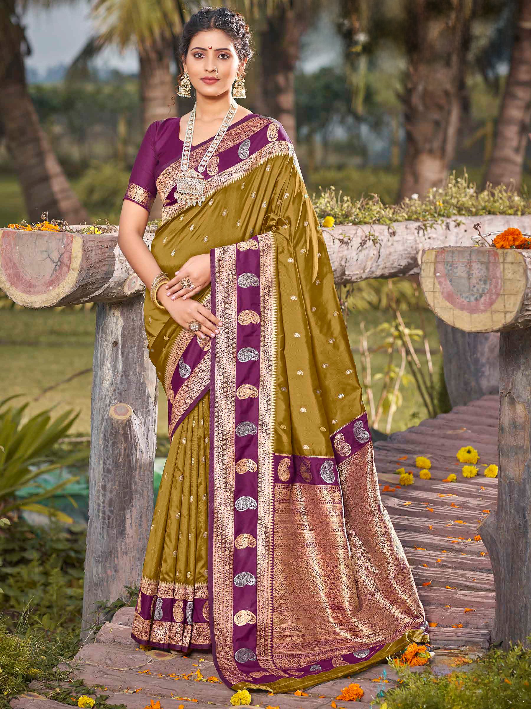 Ekta Weaving Silk Saree - Roop Darshan