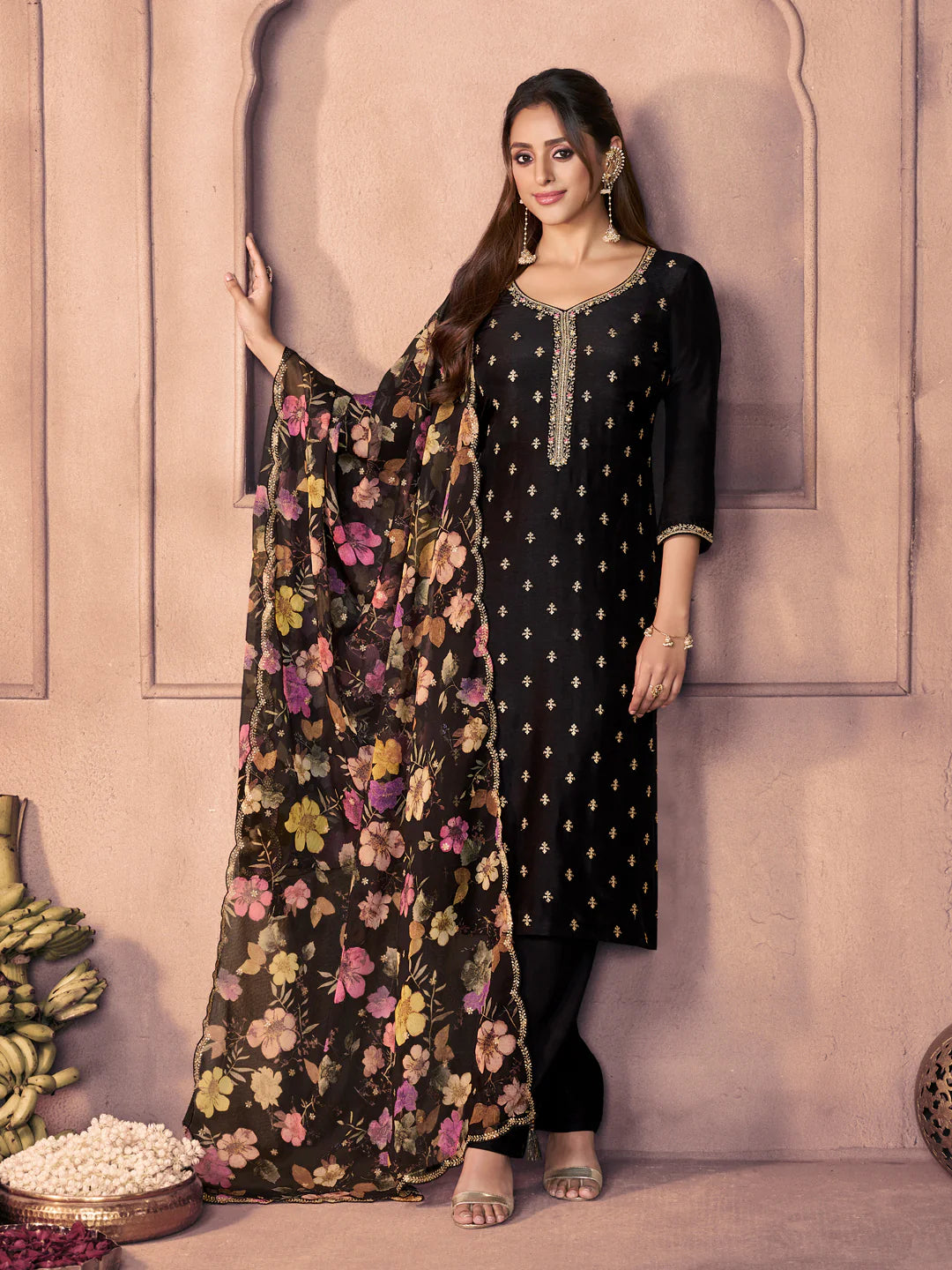 Anamika Kamiz & Pant - Roop Darshan