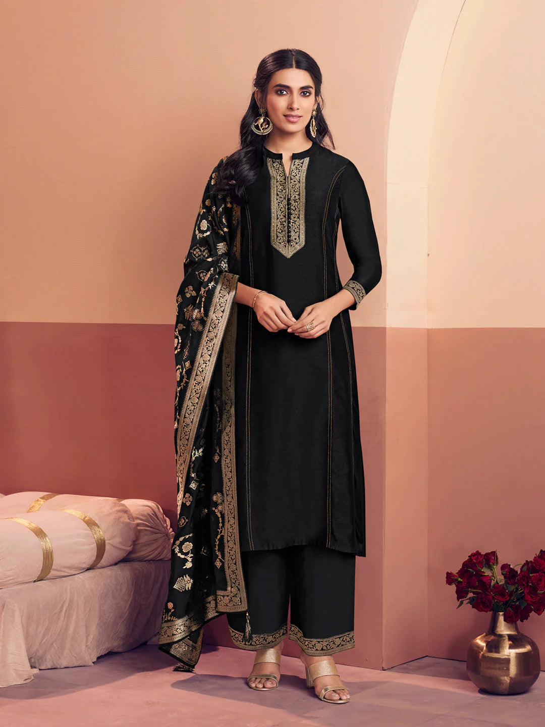Saesha Kamiz & Pant - Roop Darshan
