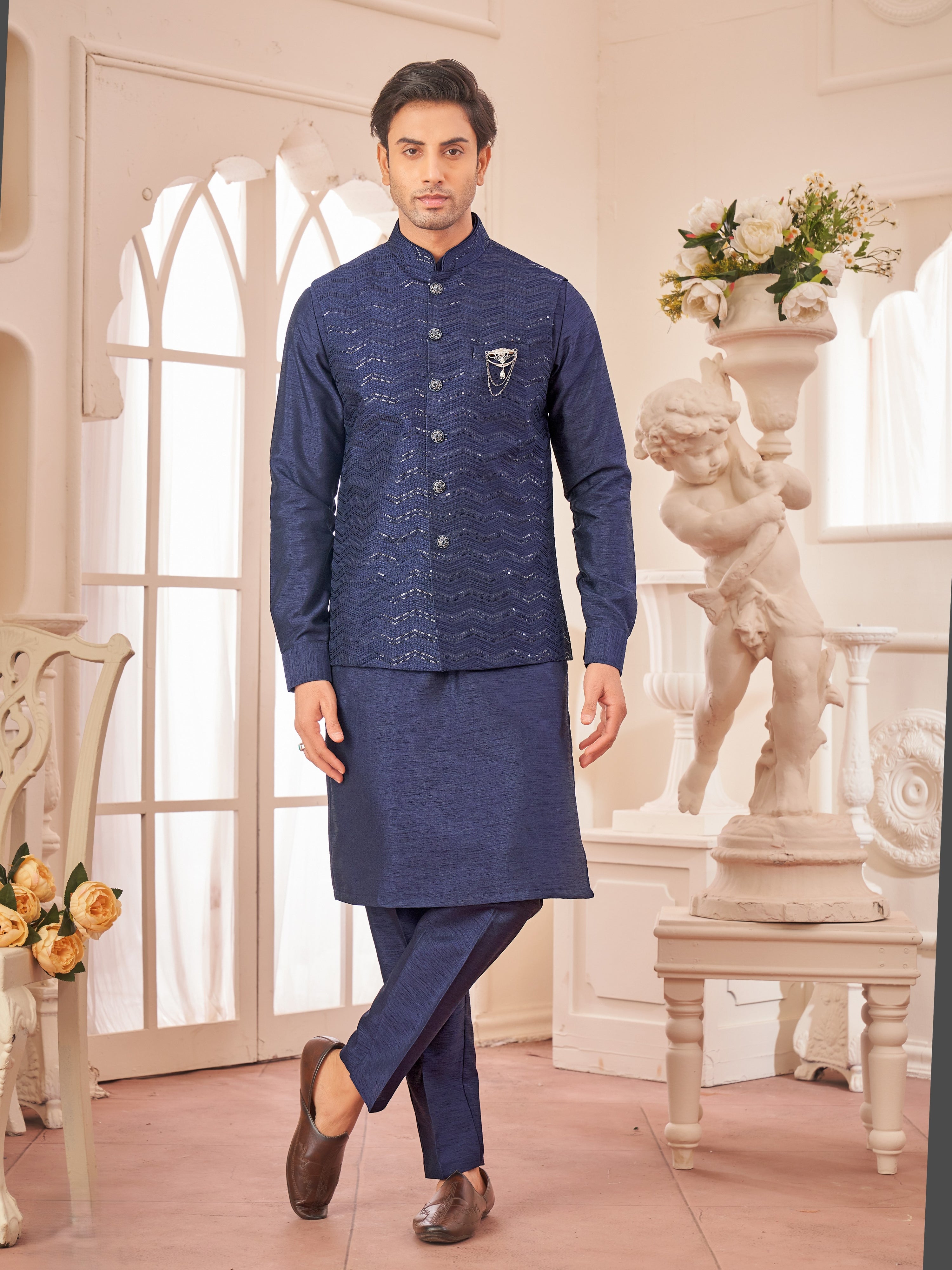 Mens Kurta Set With Jacket - Roop Darshan
