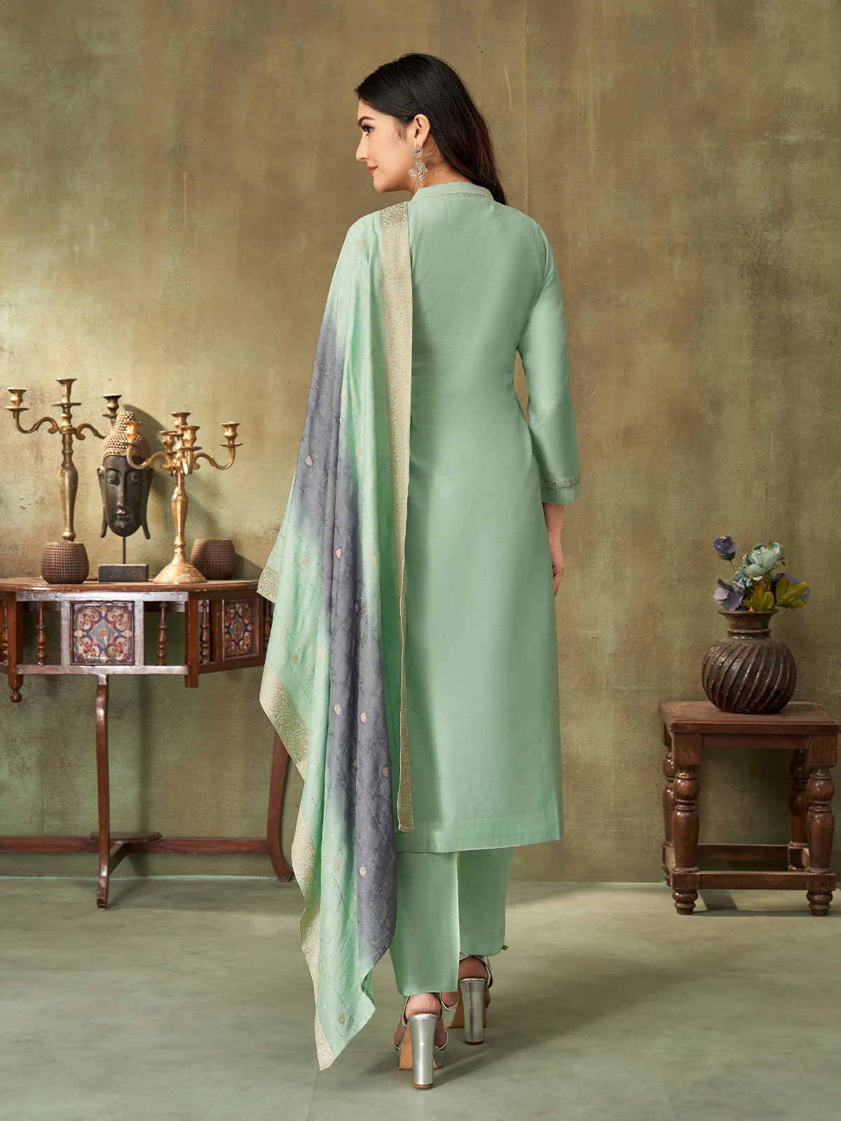 Ratna Kamiz & Pant - Roop Darshan