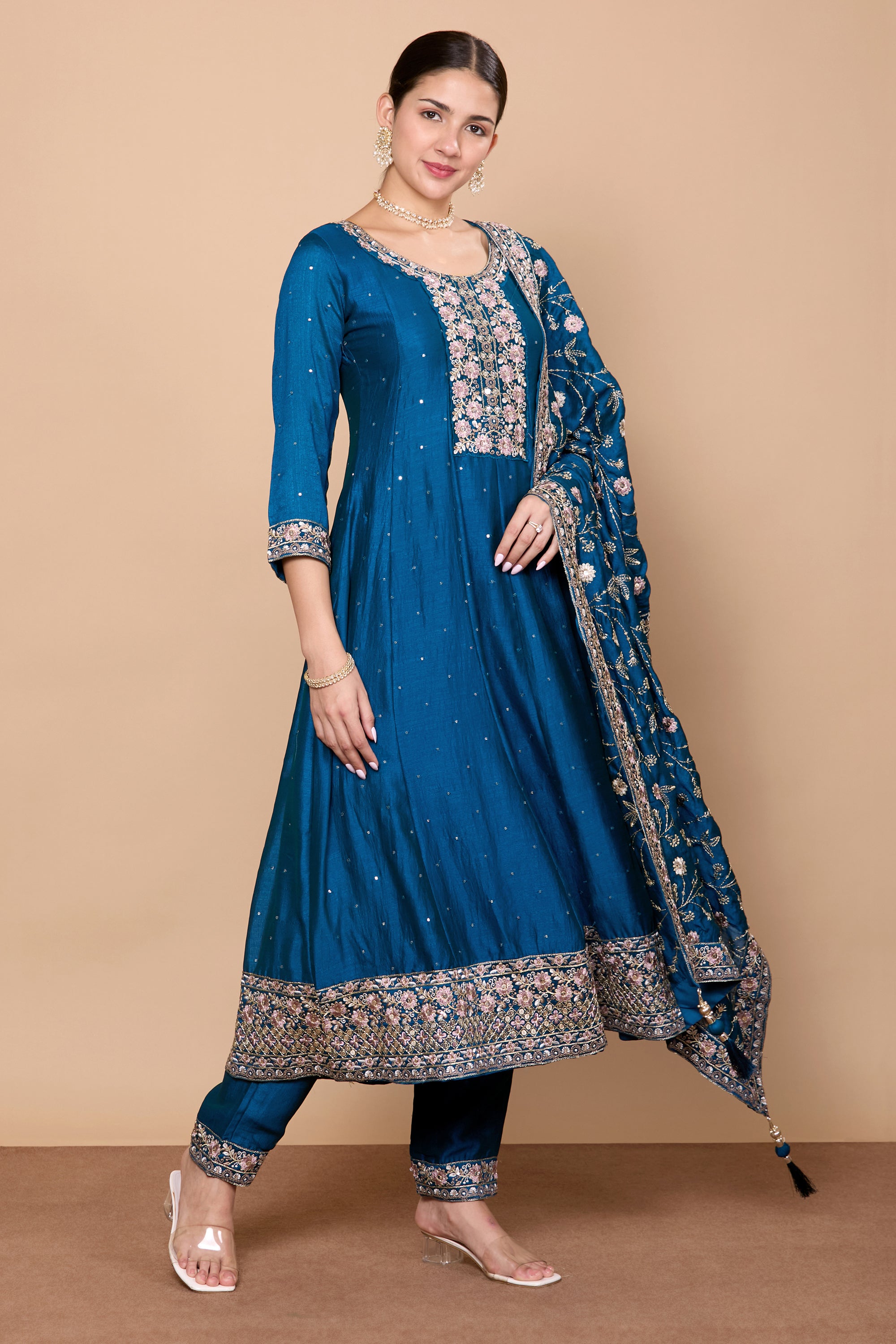 Aarna Flair Kamiz & Pant - Roop Darshan