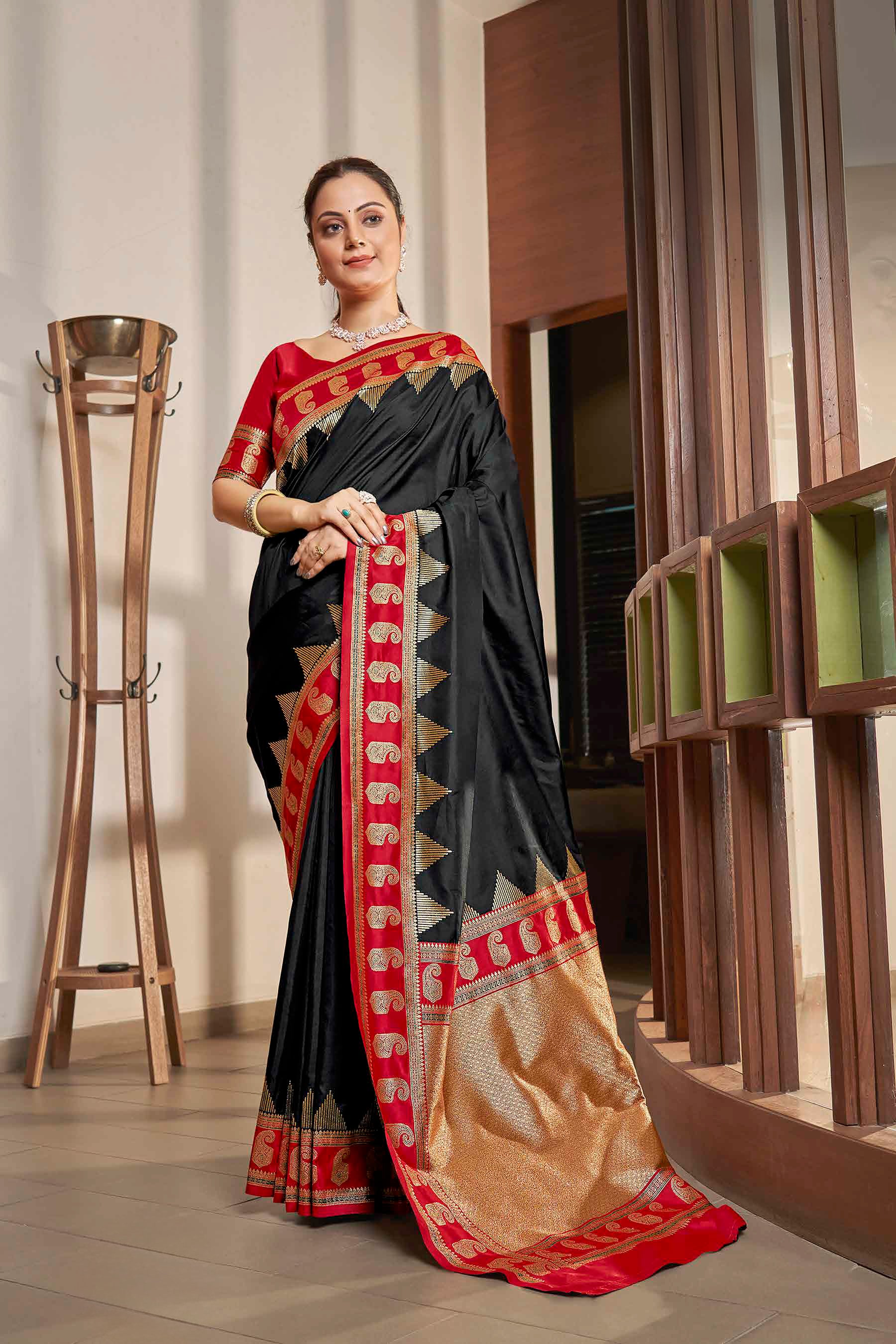 Gauri Weaving Silk Saree - Roop Darshan