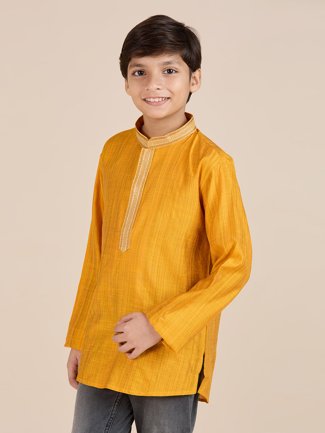 Boys Kurta - Roop Darshan