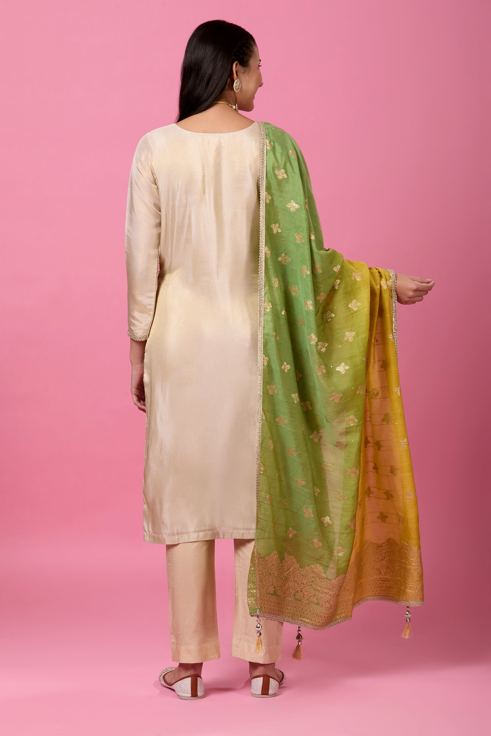 Raahi Kamiz & Pant - Roop Darshan
