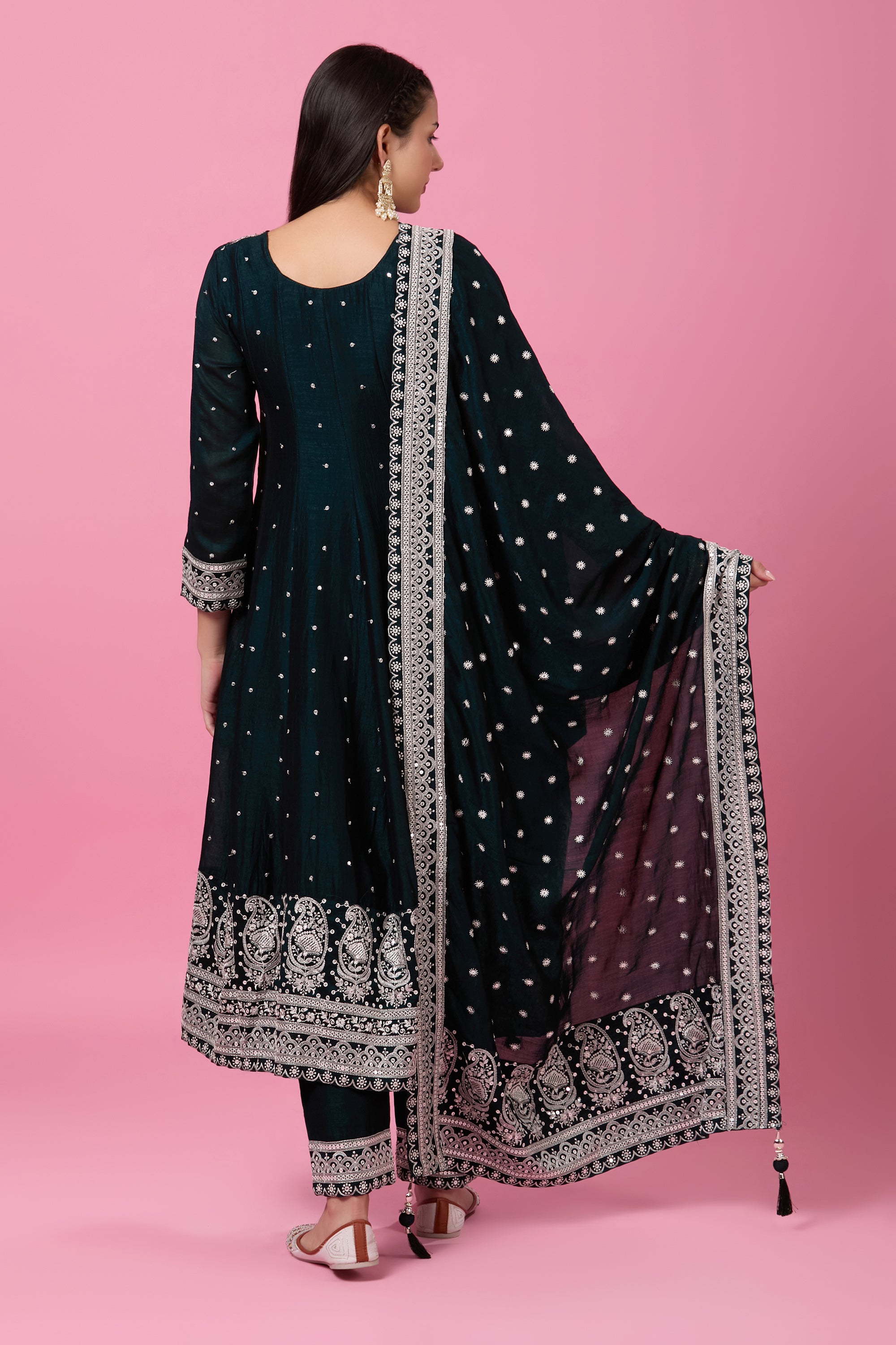 Roshani Kamiz & Pant - Roop Darshan