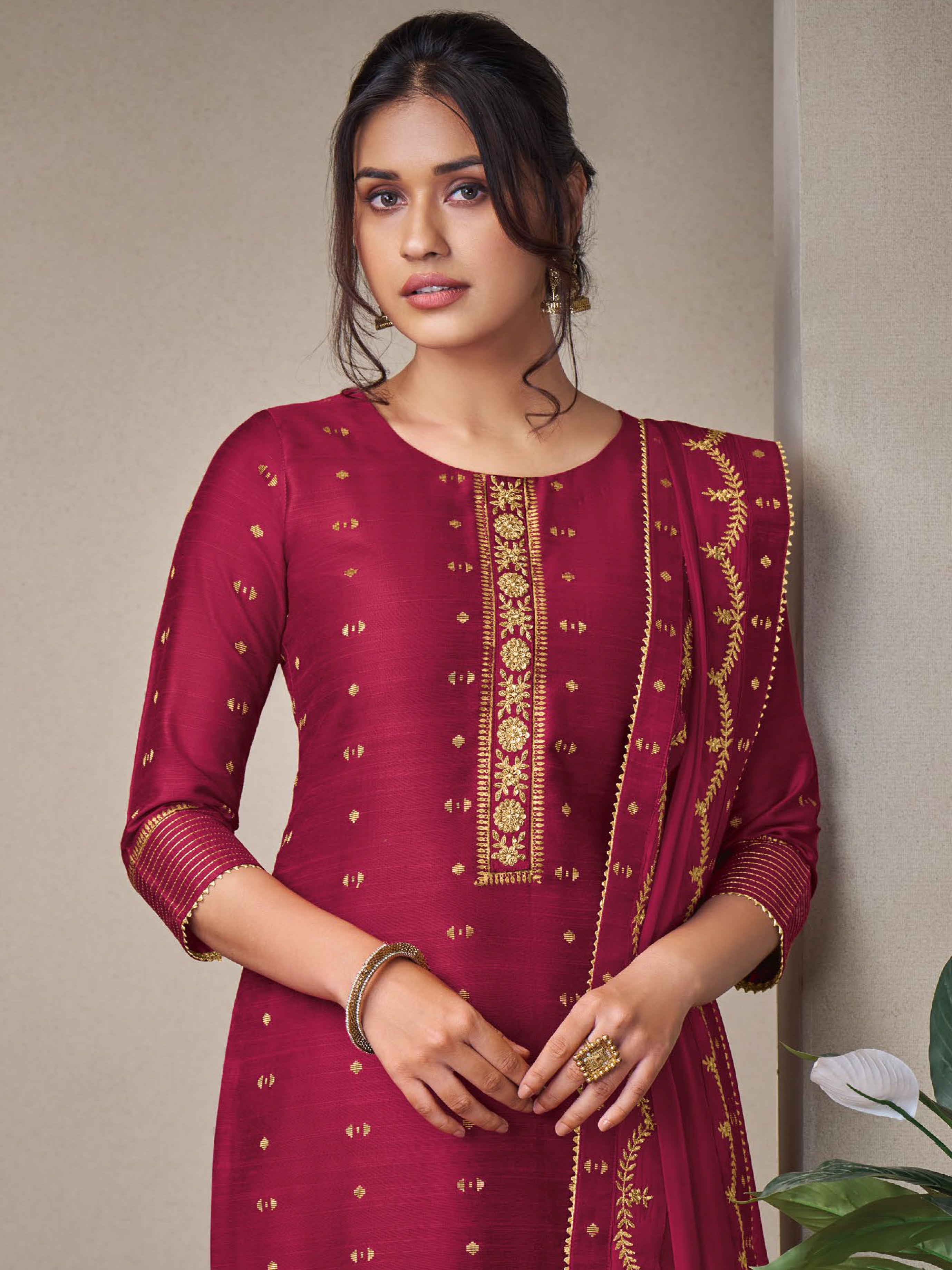 Navya Kamiz & Pant - Roop Darshan