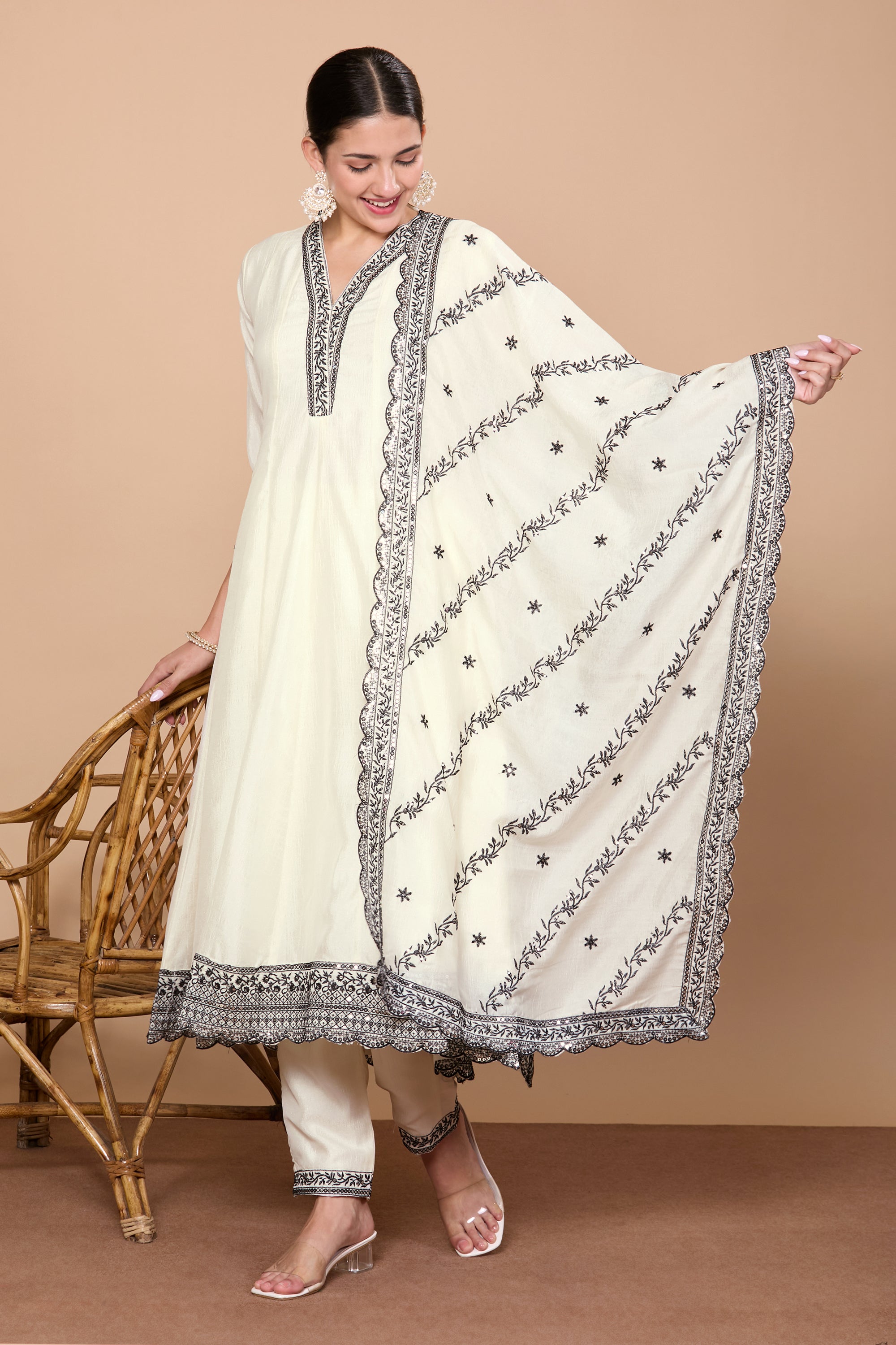 Aarohi Flair Kamiz & Pant - Roop Darshan
