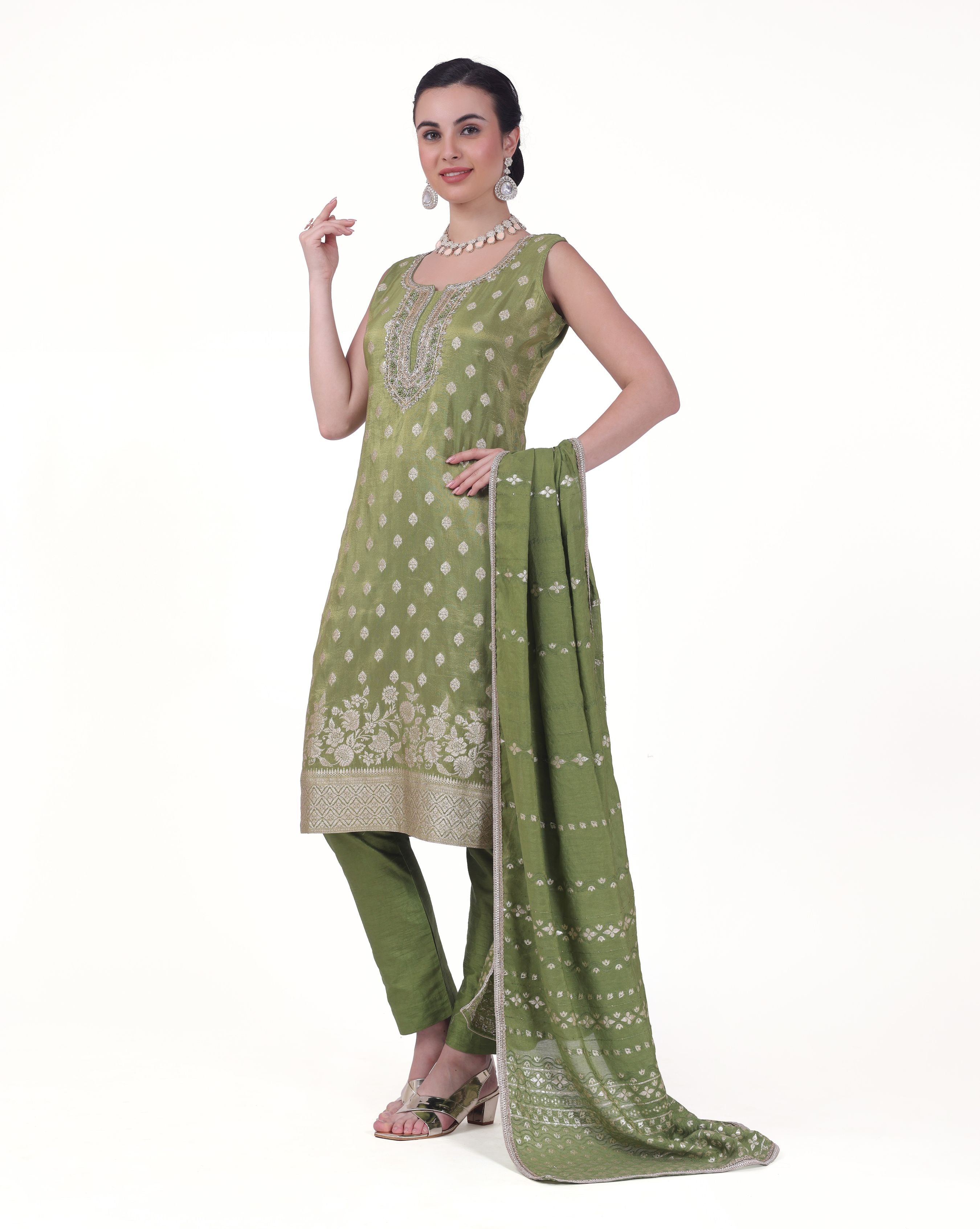 Dipali Kamiz & Pant - Roop Darshan