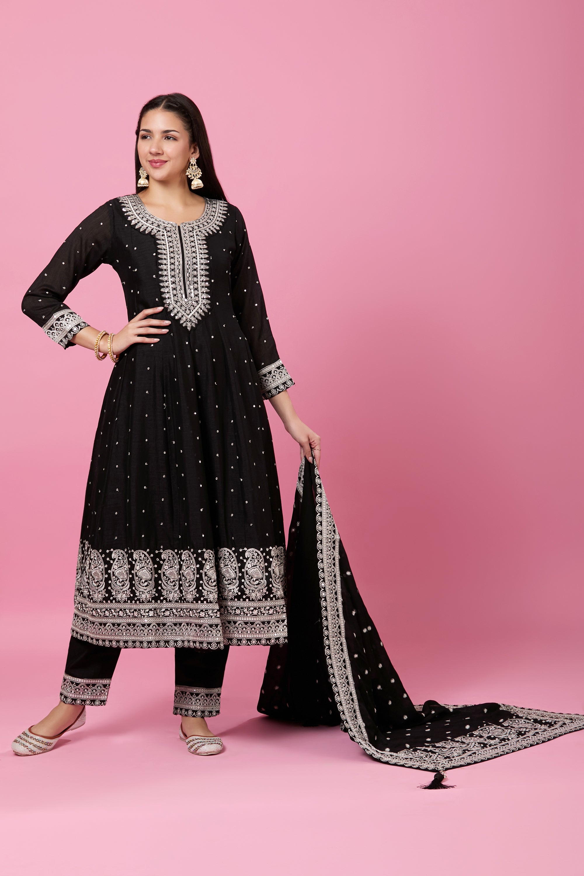 Roshani Kamiz & Pant - Roop Darshan
