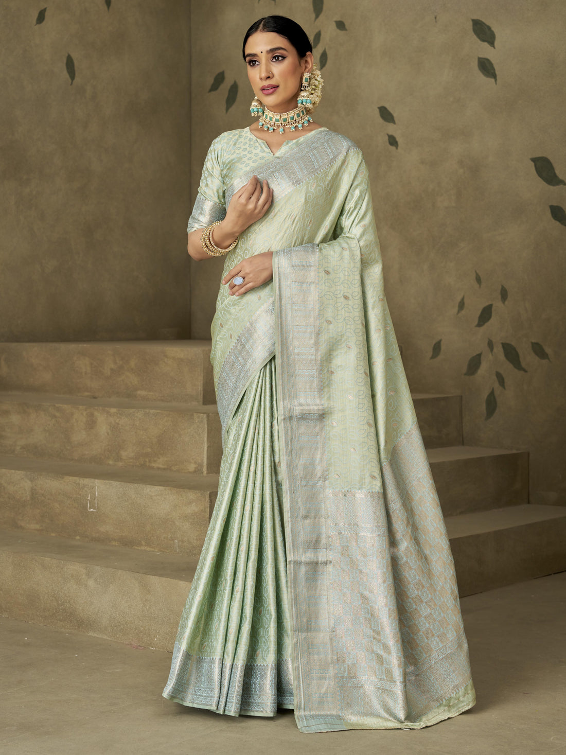 Mahima Saree - Roop Darshan