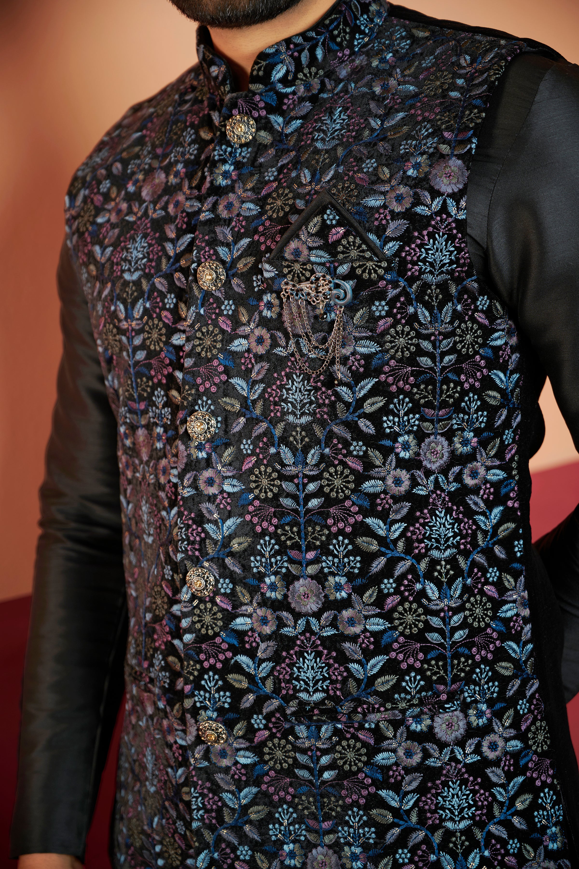 Mens Kurta Set With Jacket - Roop Darshan