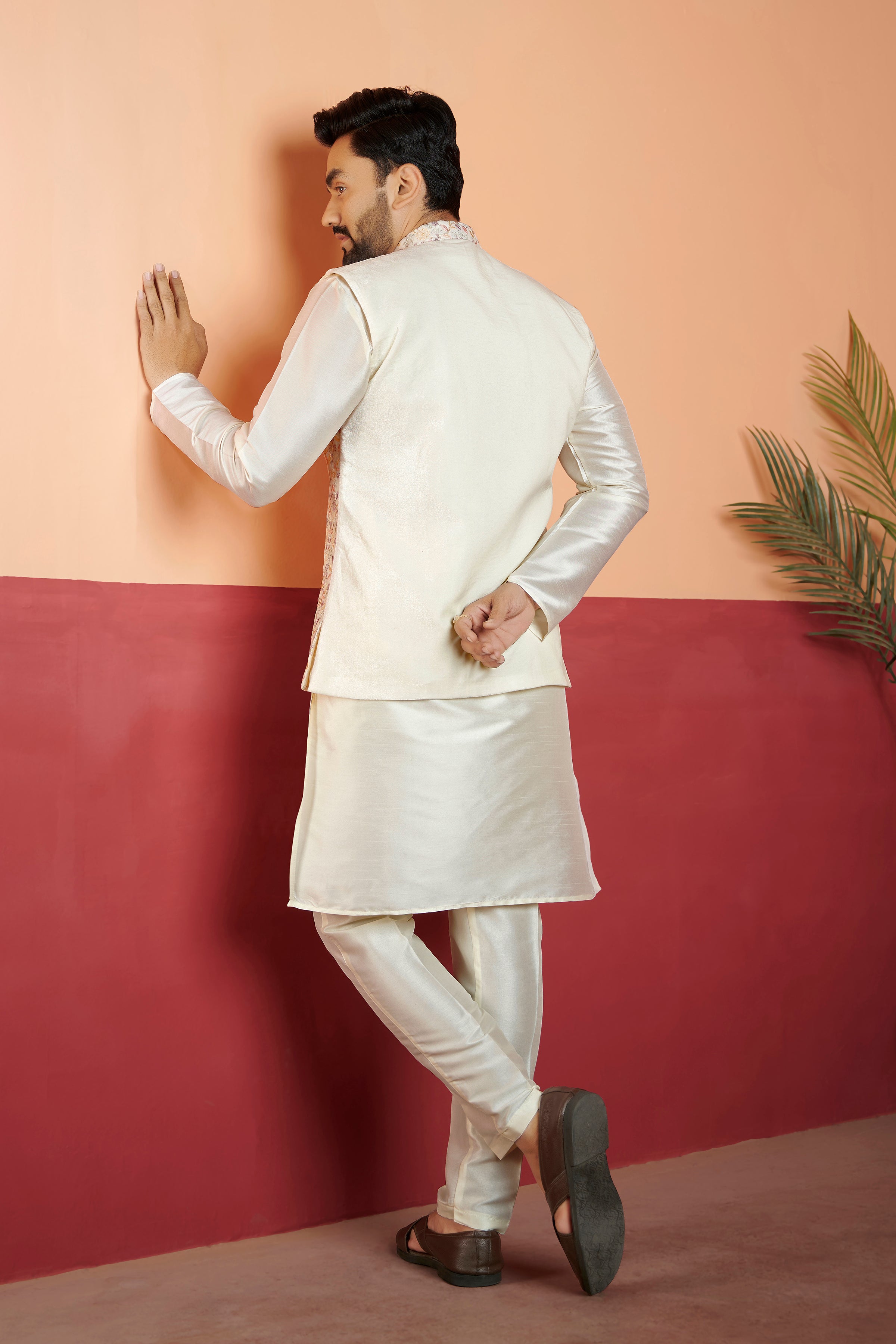 Mens Kurta Set With Jacket - Roop Darshan
