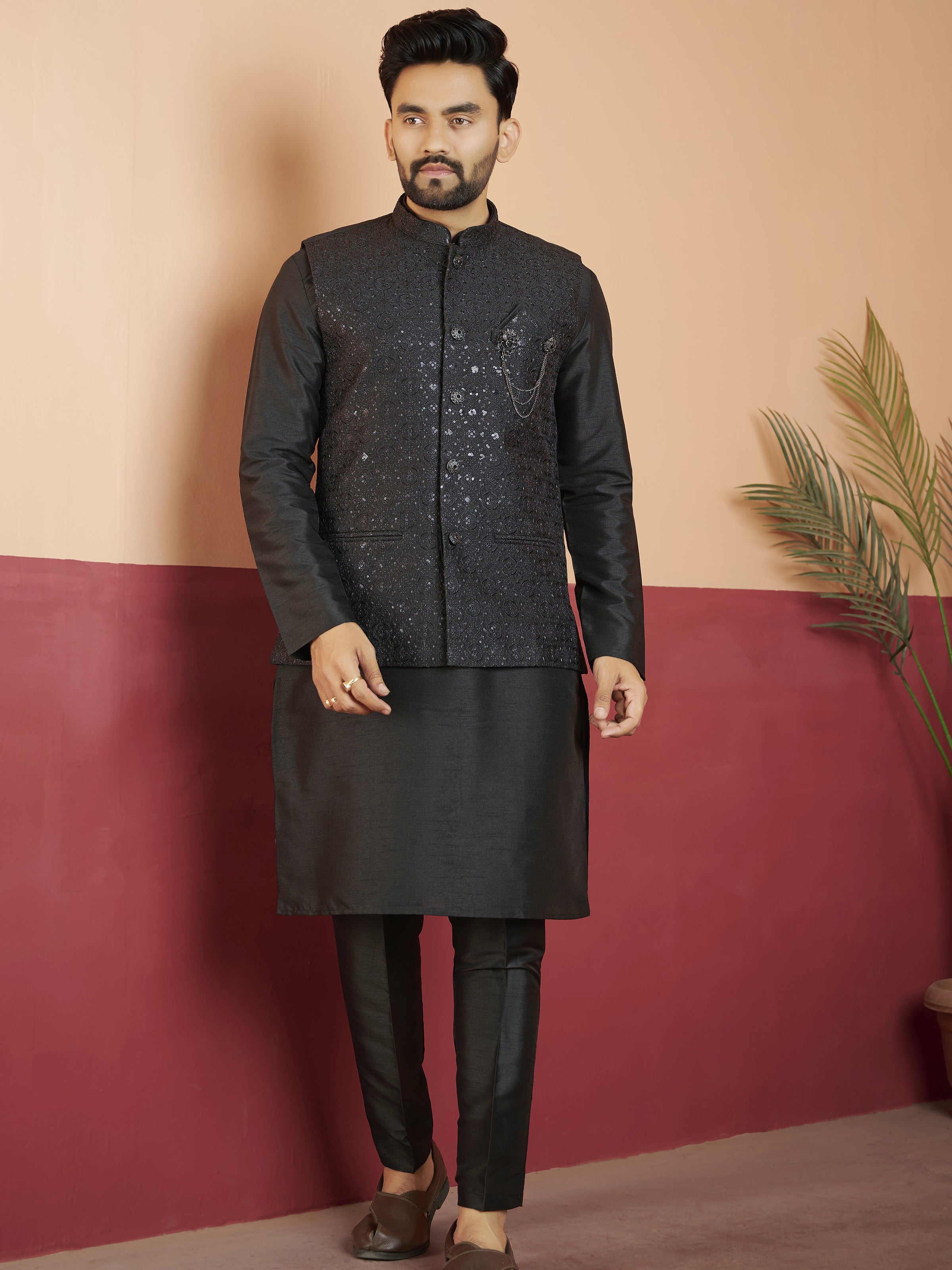 Mens Kurta Set With Jacket - Roop Darshan