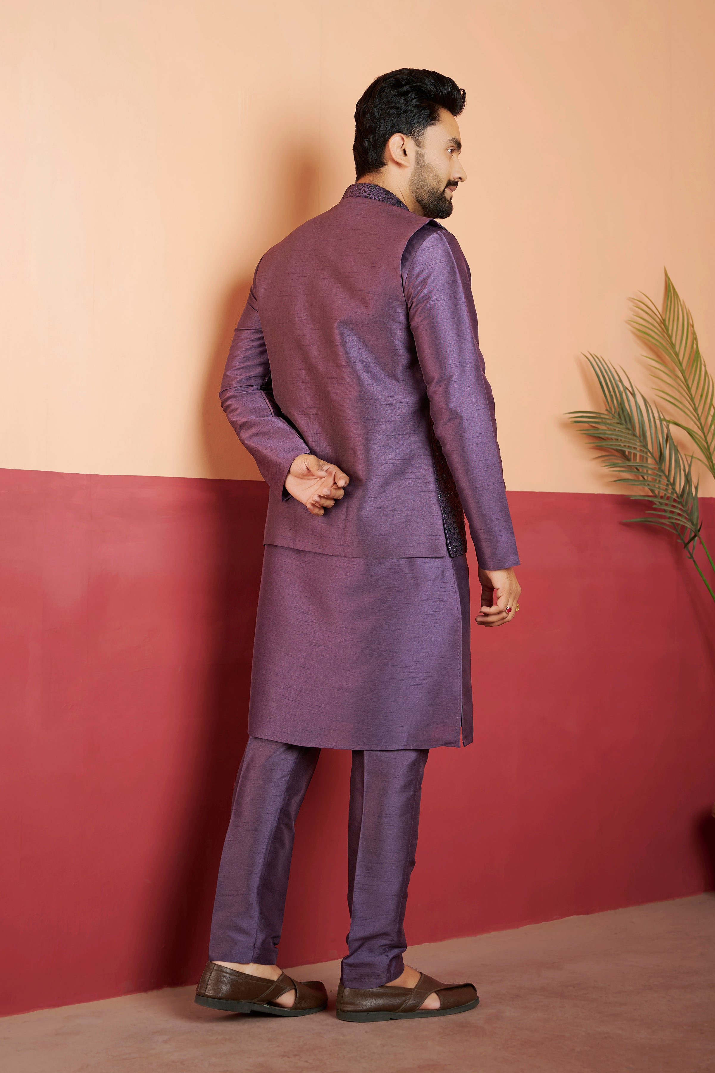 Mens Kurta Set With Jacket - Roop Darshan