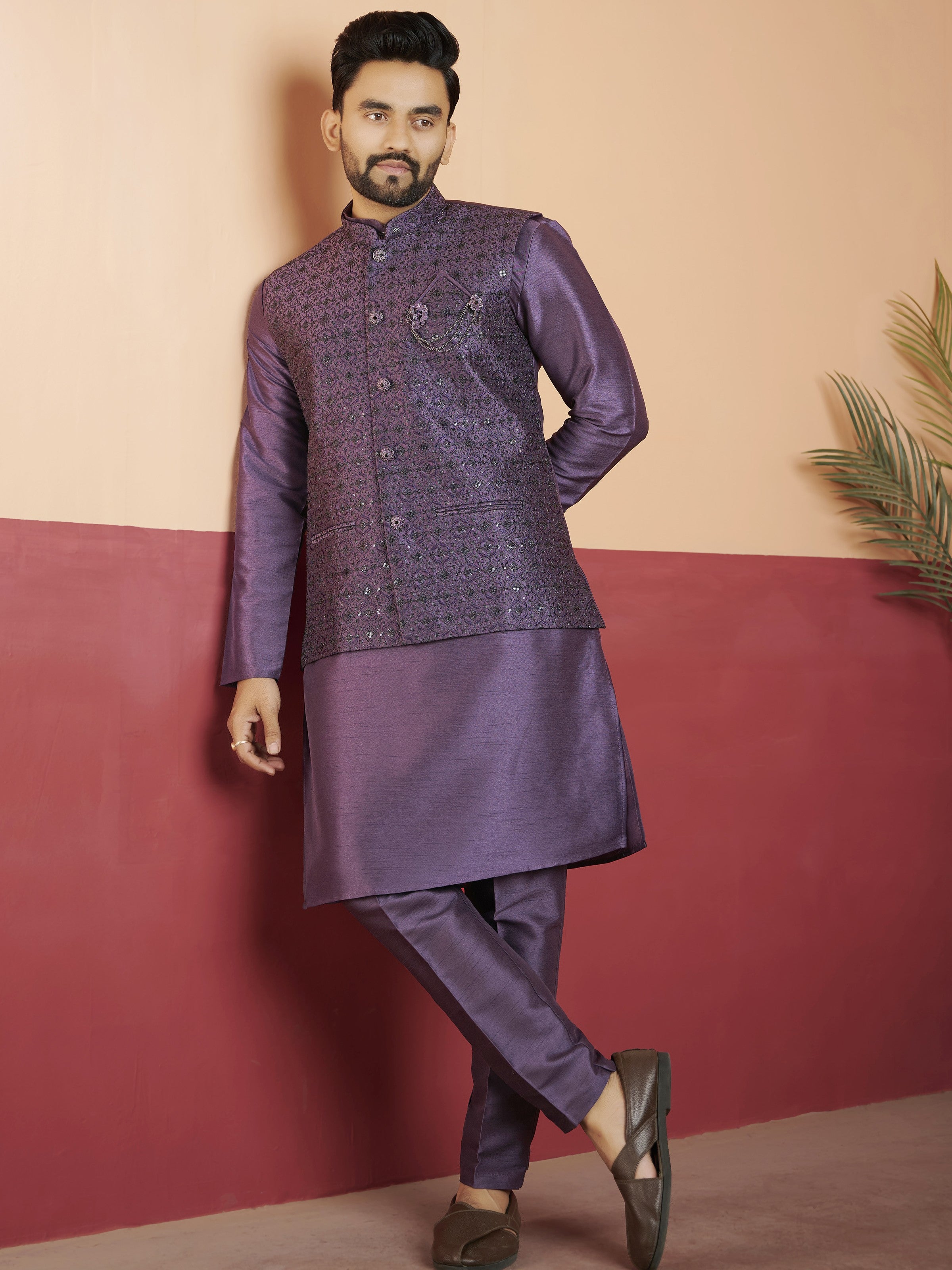 Mens Kurta Set With Jacket - Roop Darshan