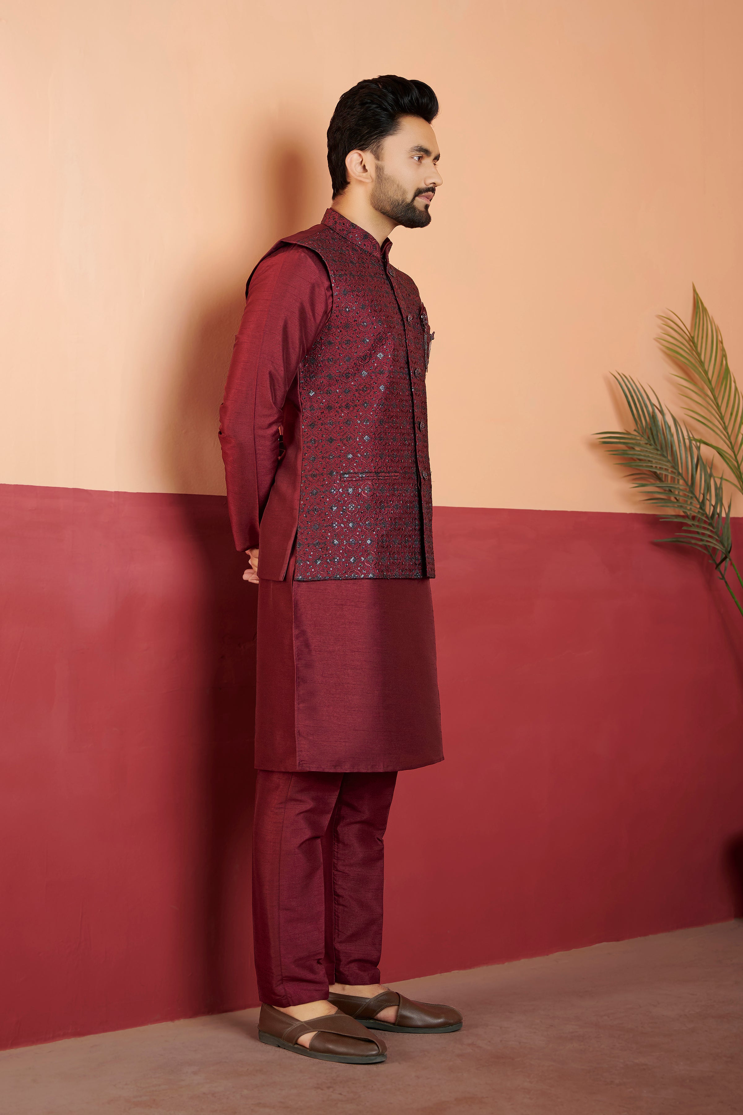 Mens Kurta Set With Jacket - Roop Darshan