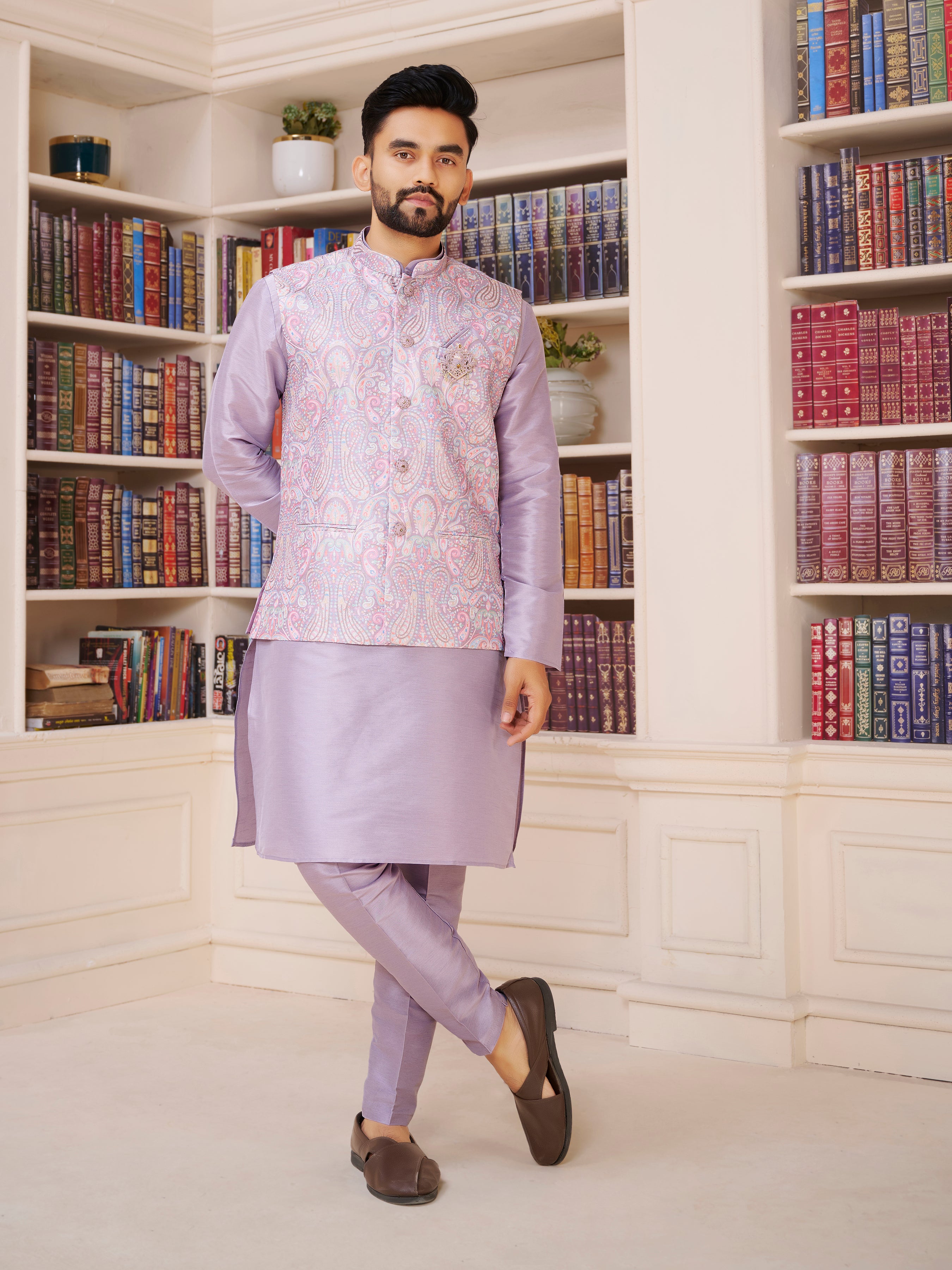 Mens Kurta Set With Jacket - Roop Darshan