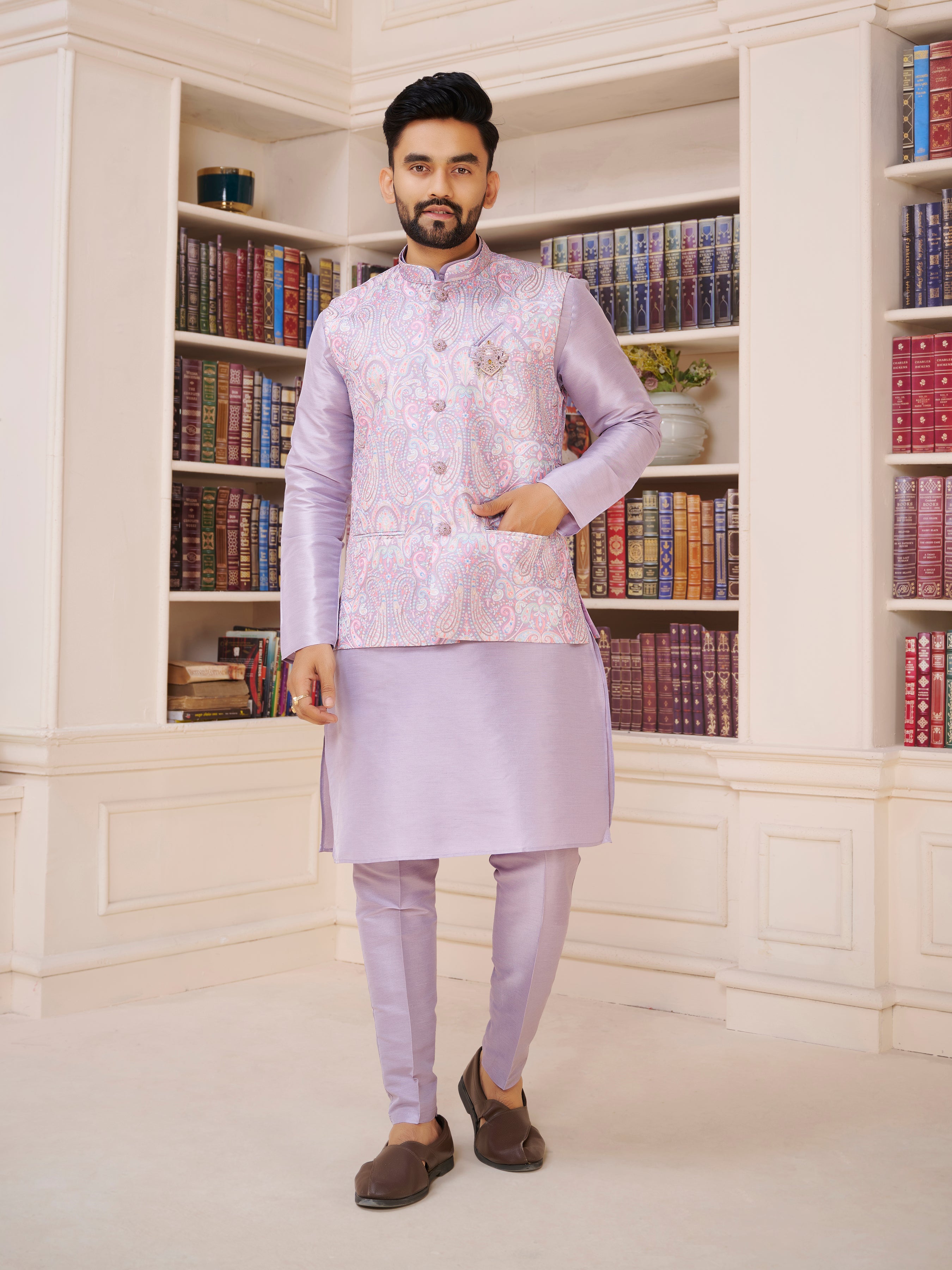 Mens Kurta Set With Jacket - Roop Darshan