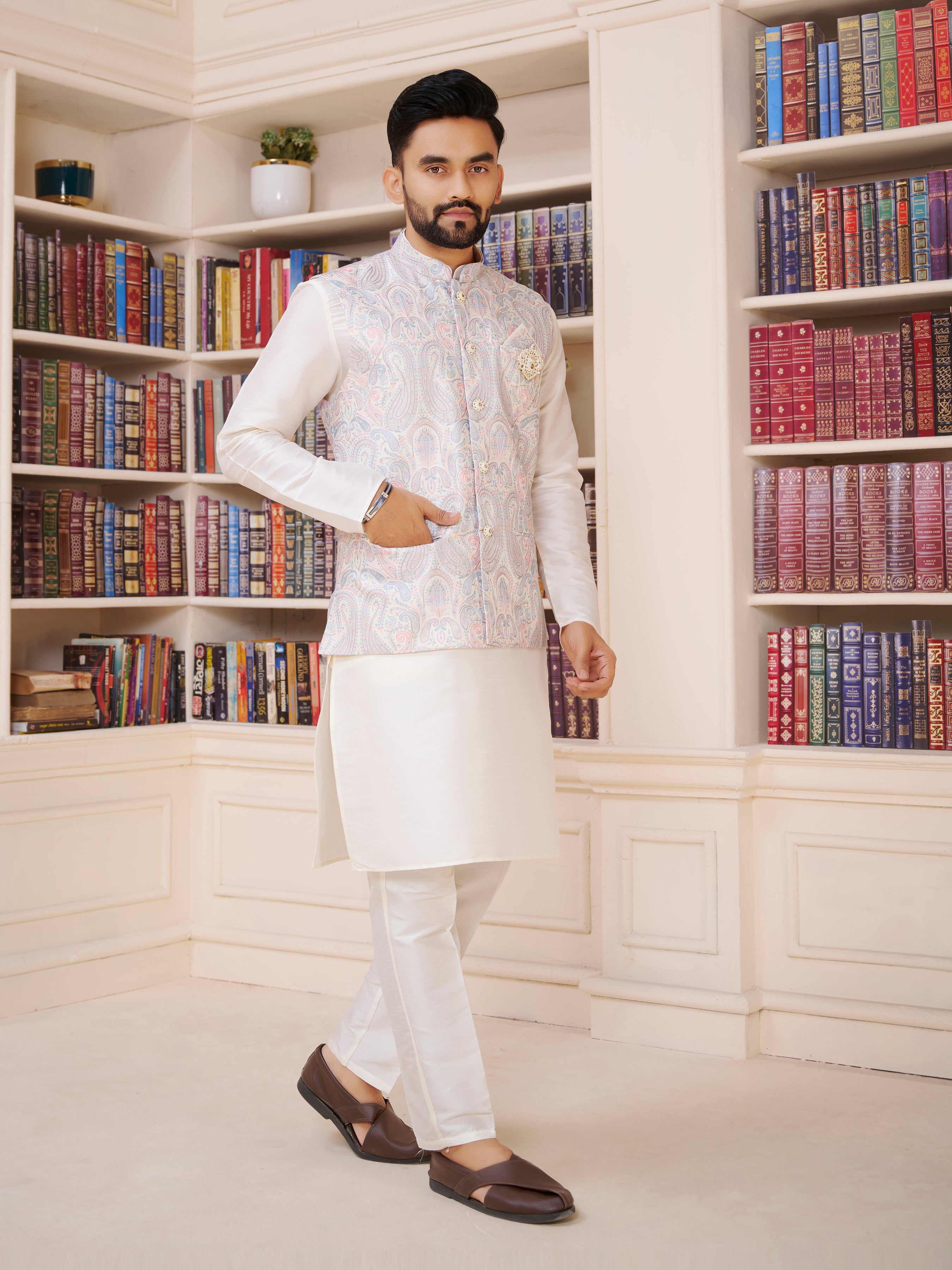 Mens Kurta Set With Jacket - Roop Darshan