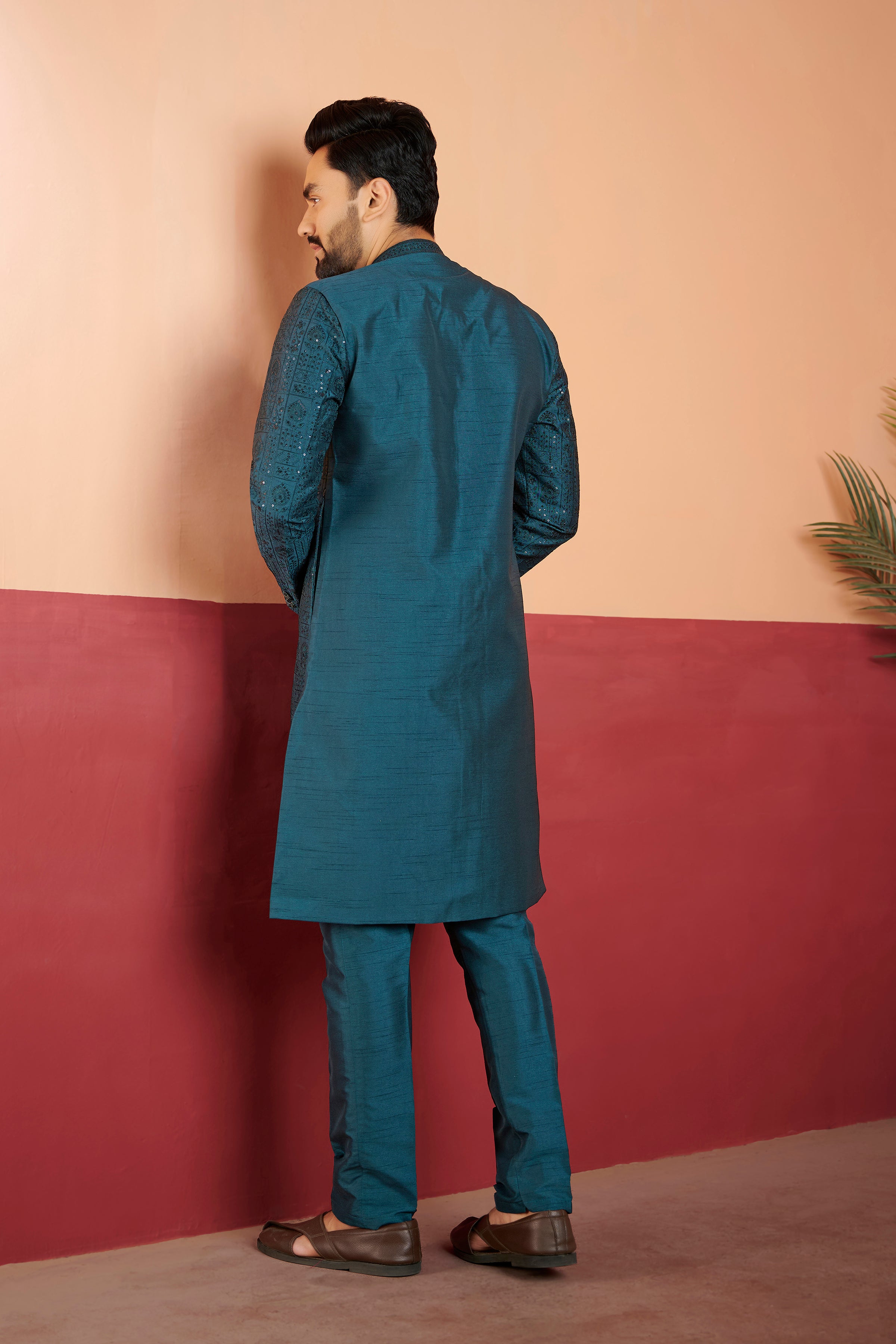 Mens Kurta Set With Jacket - Roop Darshan