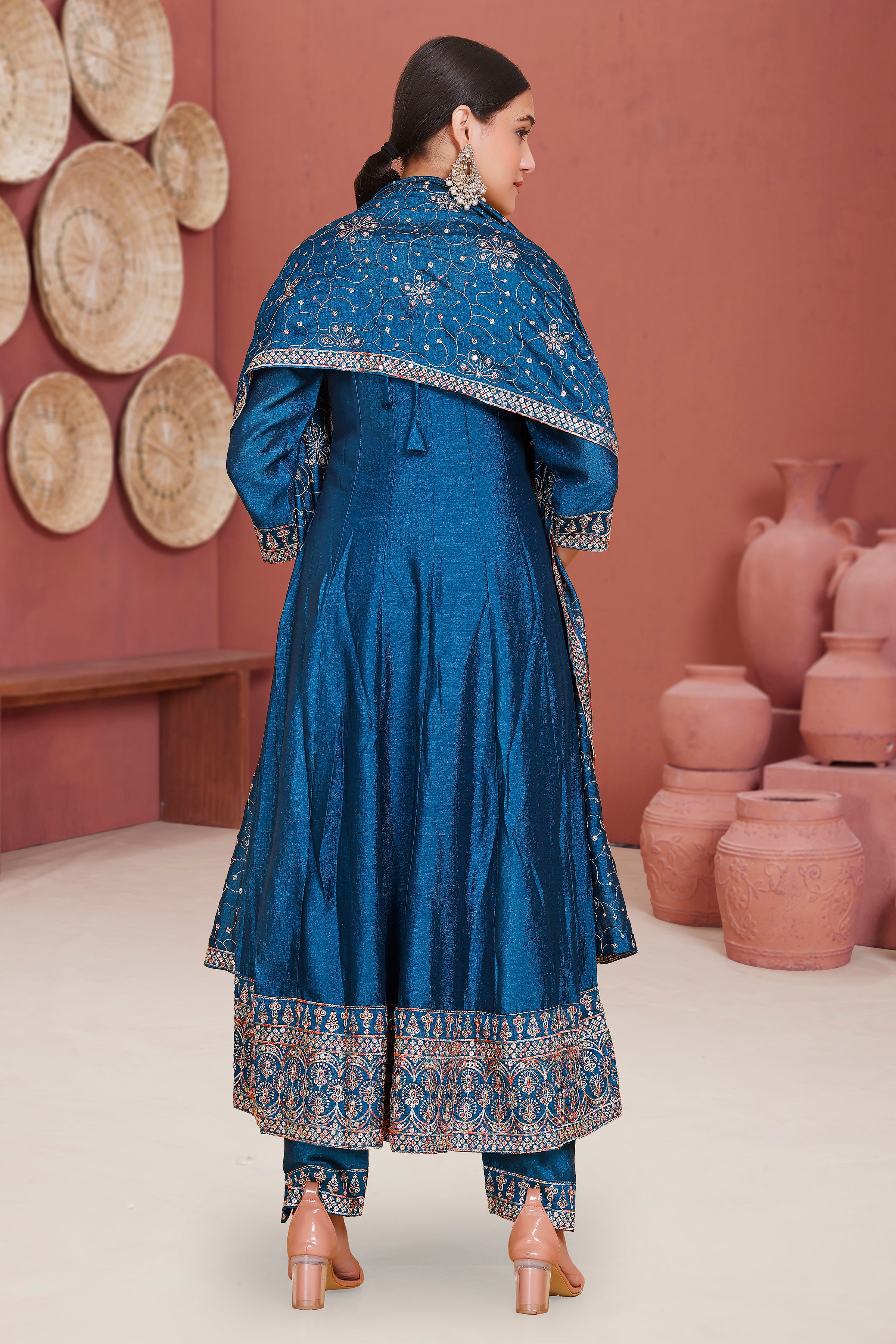 Pinal Flair Suit - Roop Darshan