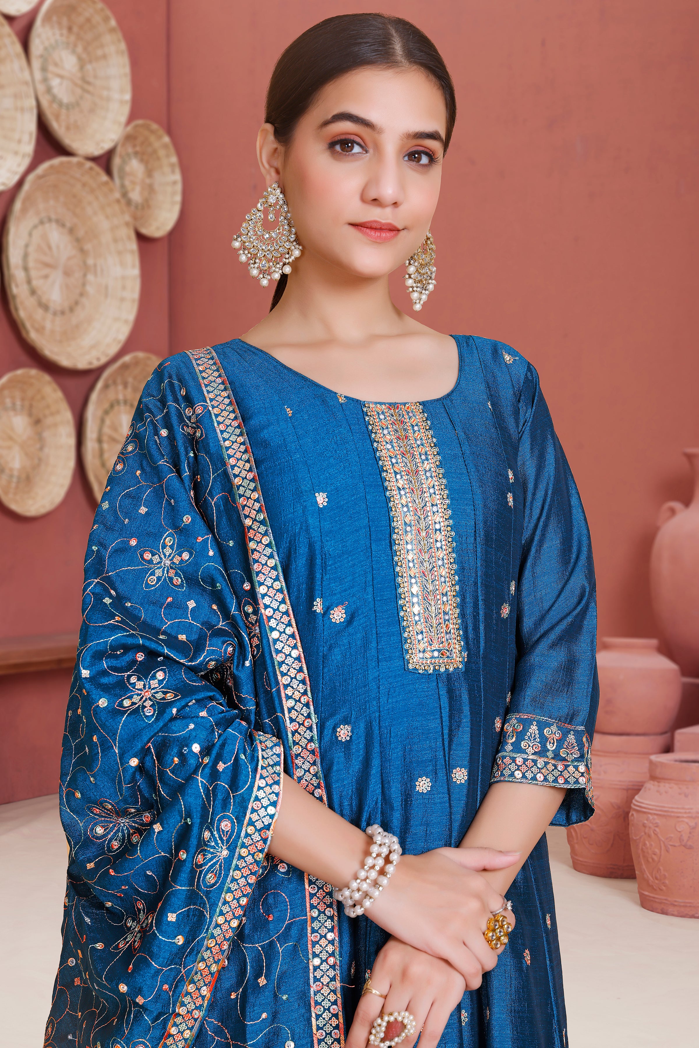 Pinal Flair Suit - Roop Darshan