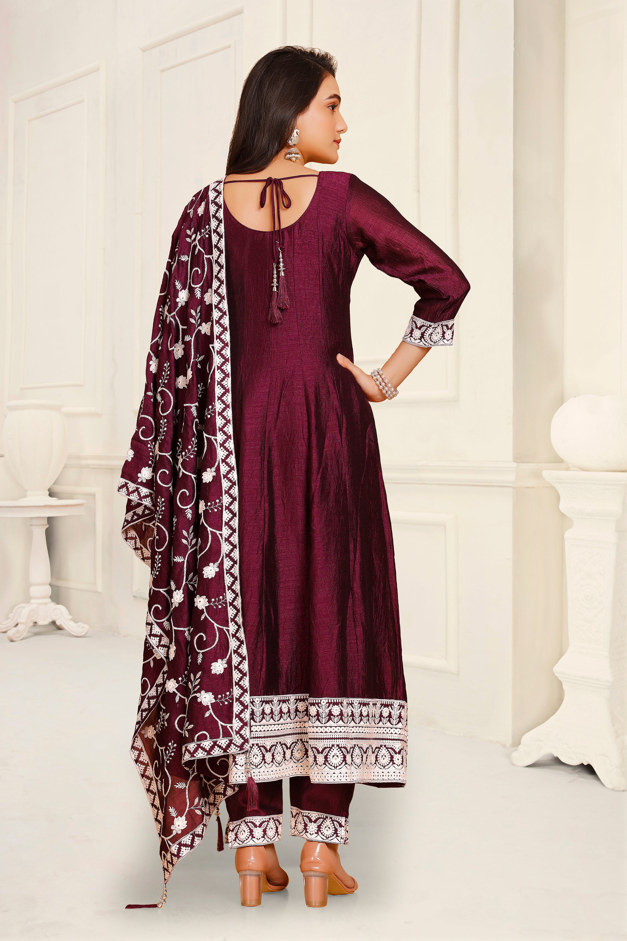 Gehna Flair Suit - Roop Darshan