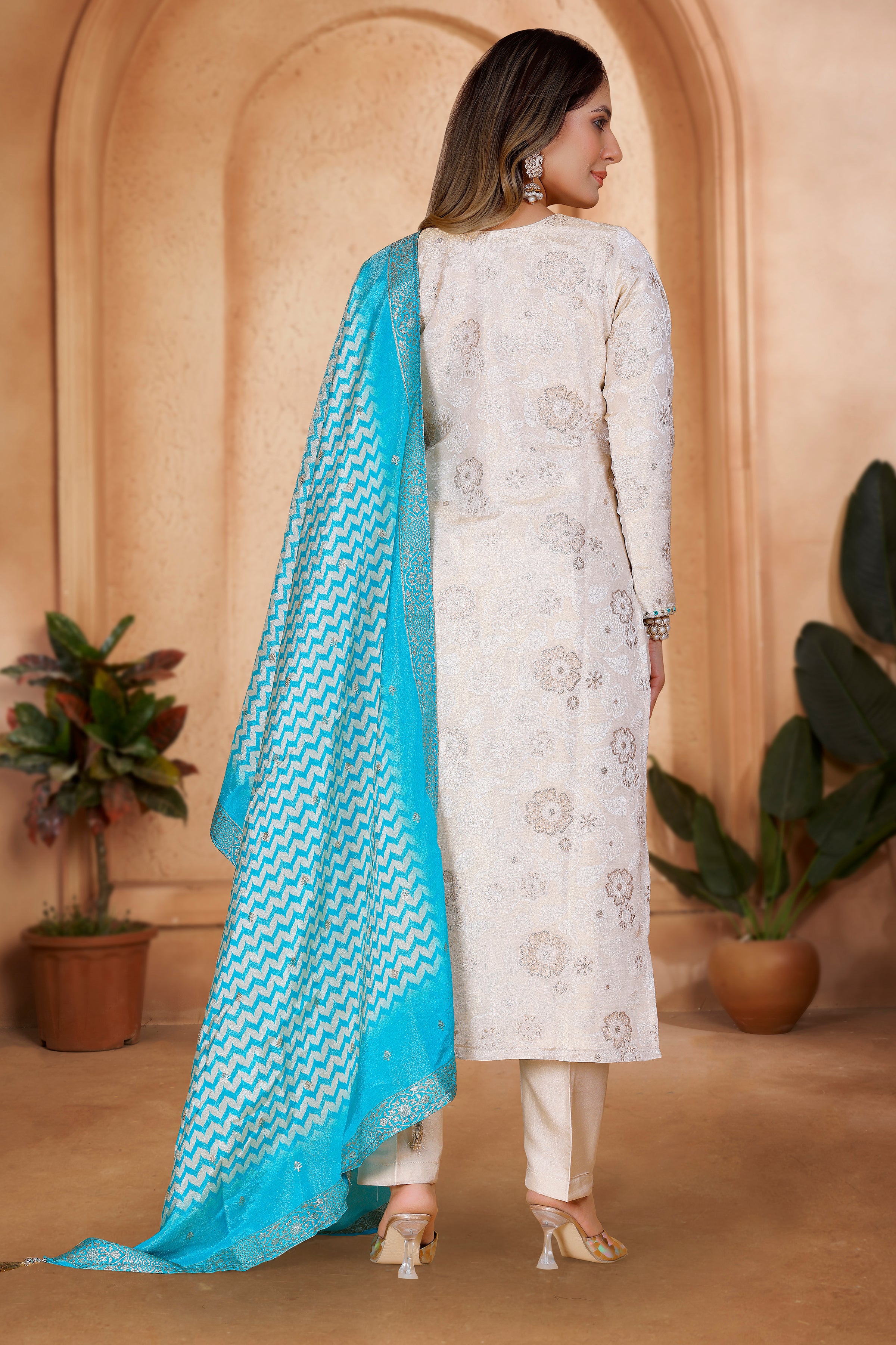 Nirvana Kamiz & Pant - Roop Darshan
