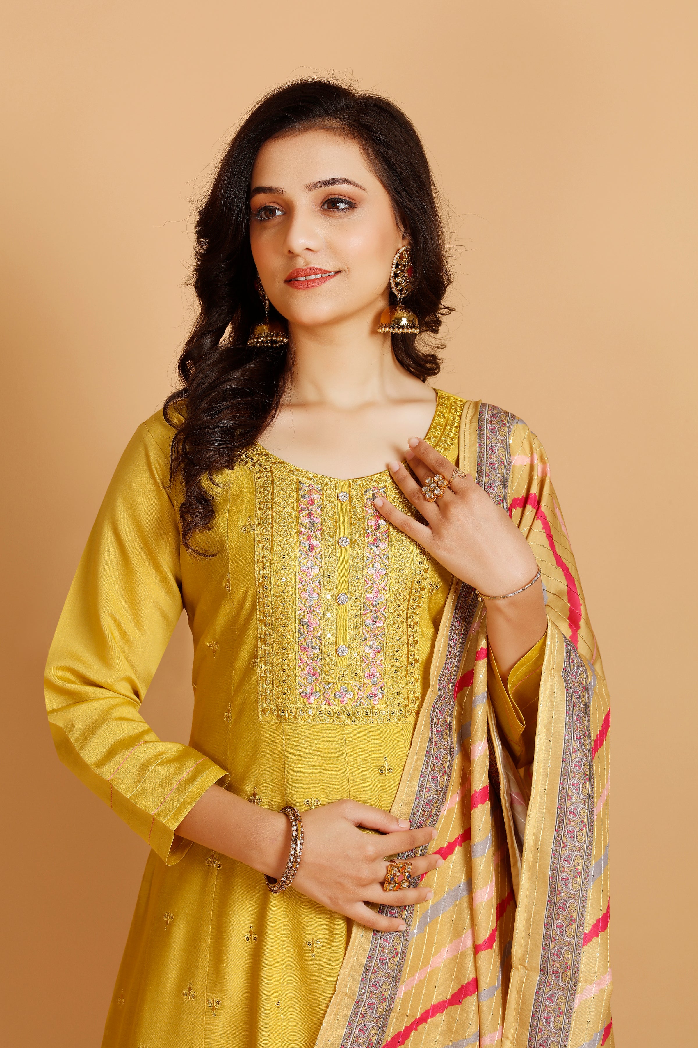 Maya Kamiz & Pant - Roop Darshan