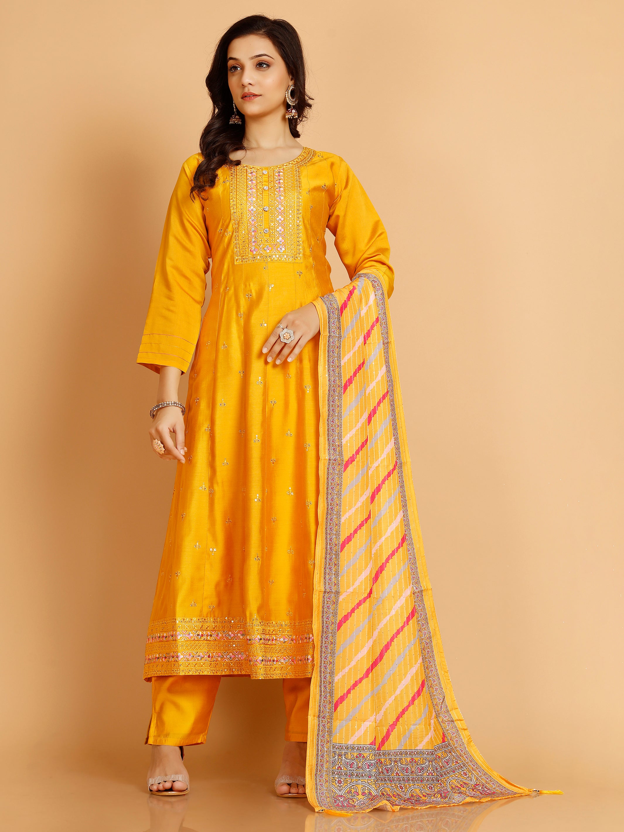 Maya Kamiz & Pant - Roop Darshan