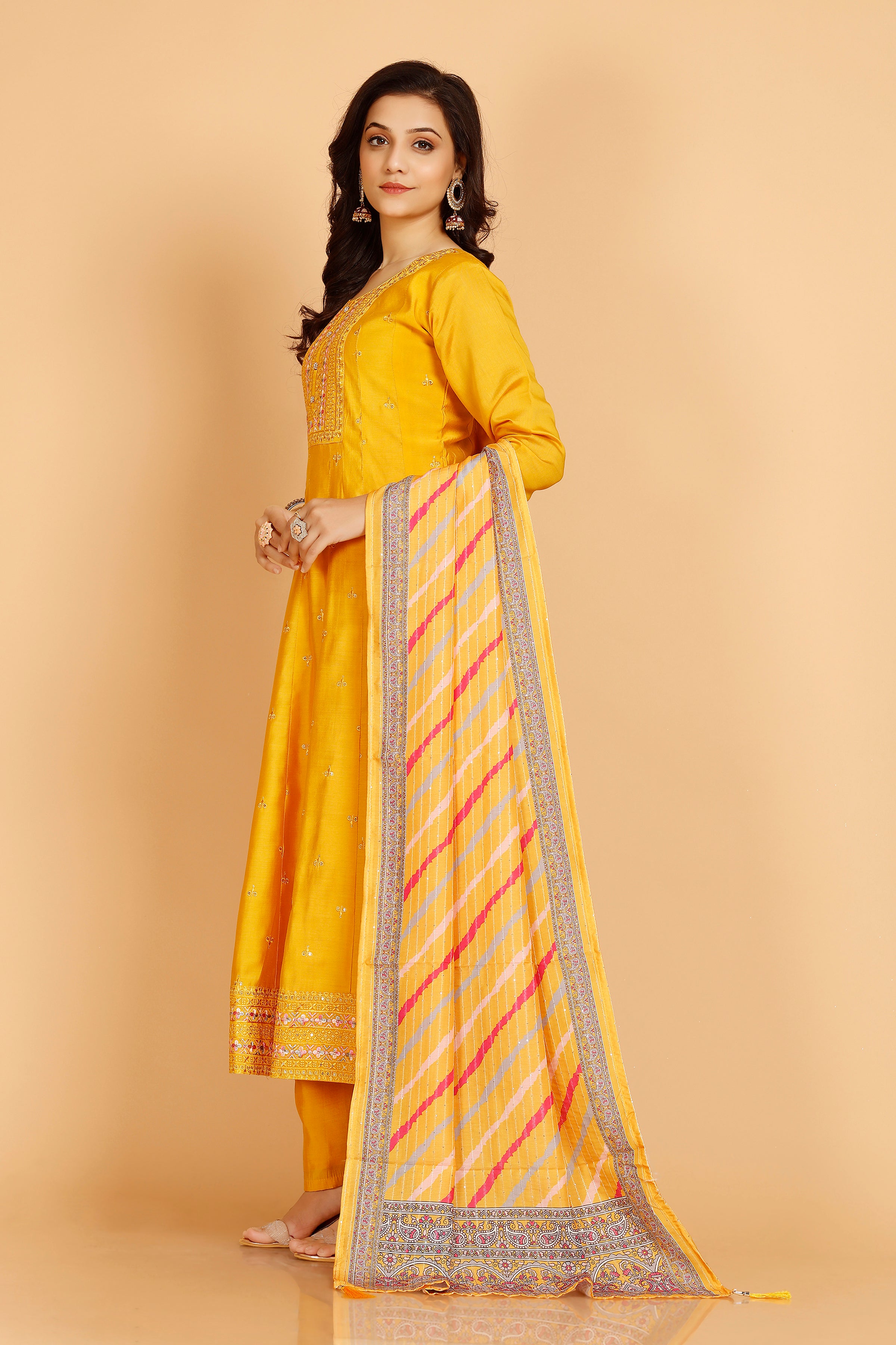 Maya Kamiz & Pant - Roop Darshan