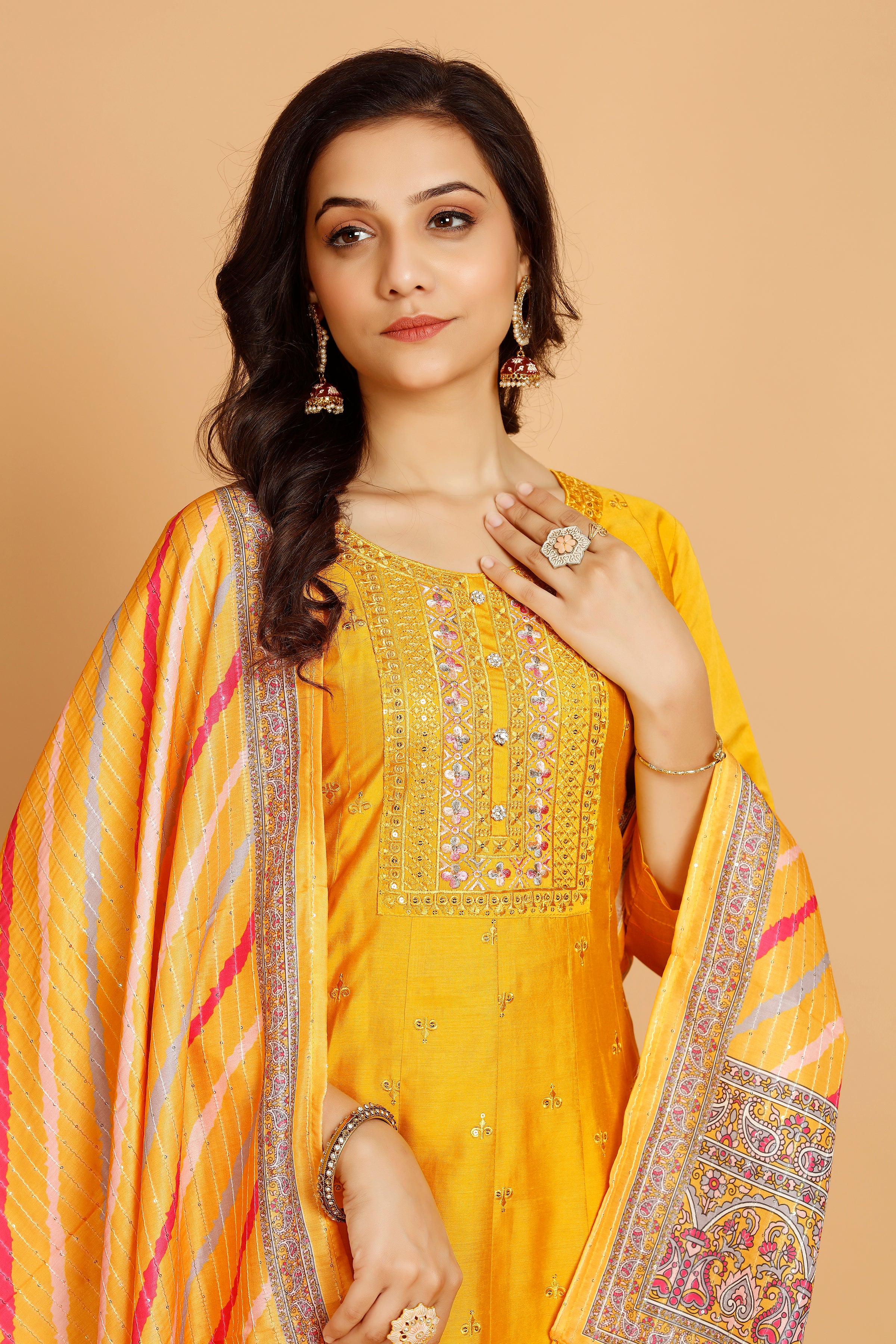 Maya Kamiz & Pant - Roop Darshan