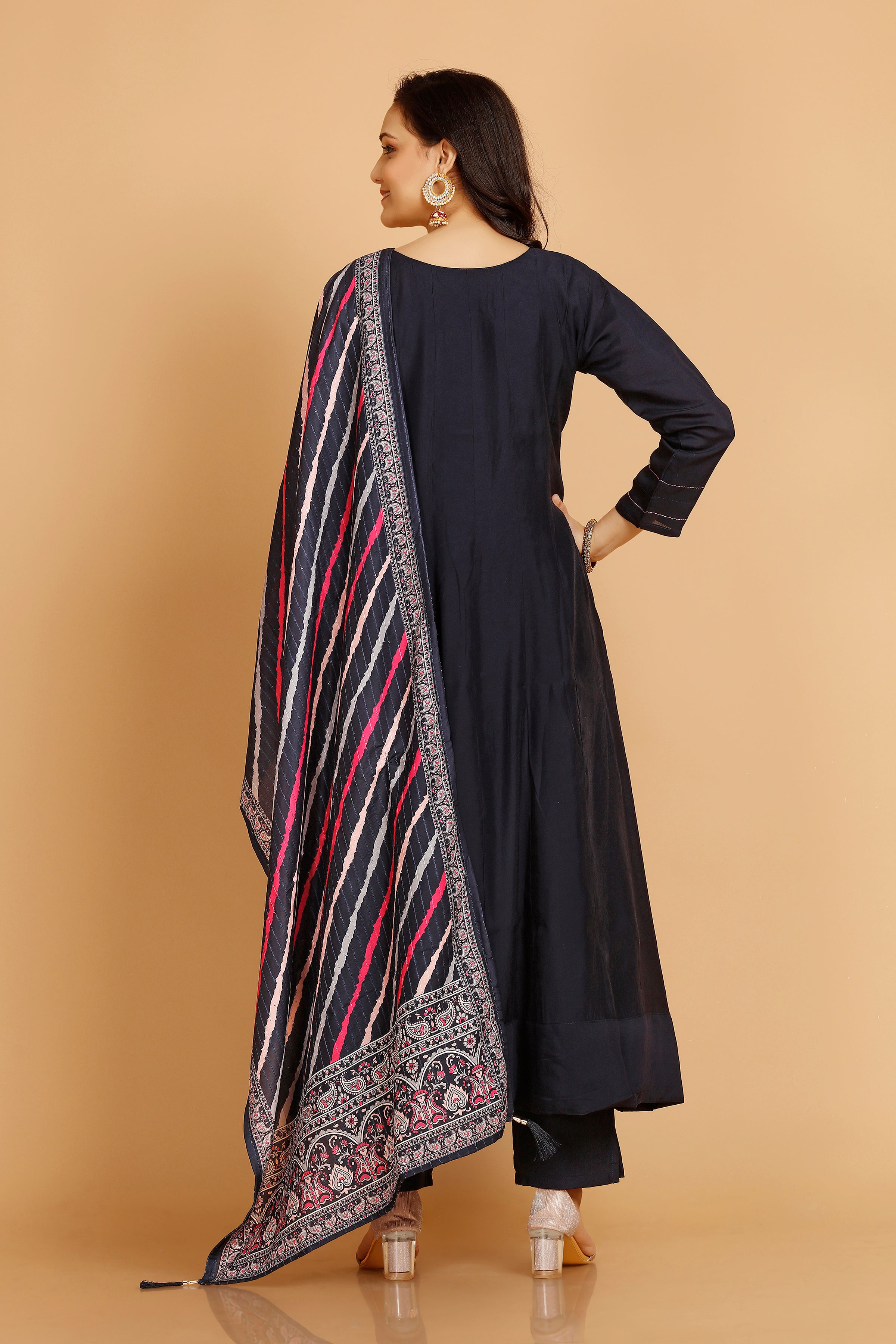 Maya Kamiz & Pant - Roop Darshan