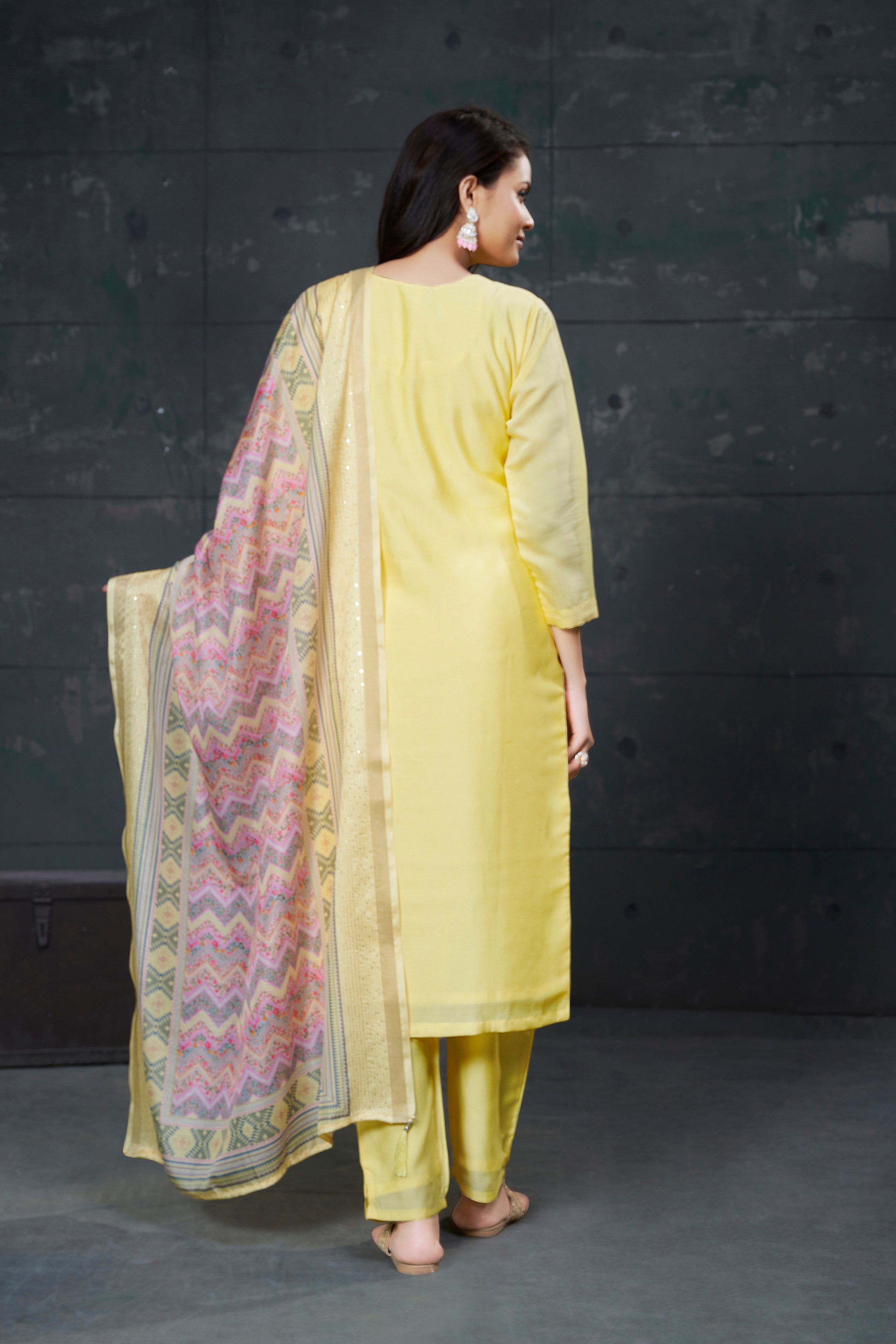 Pari Kamiz & Pant - Roop Darshan