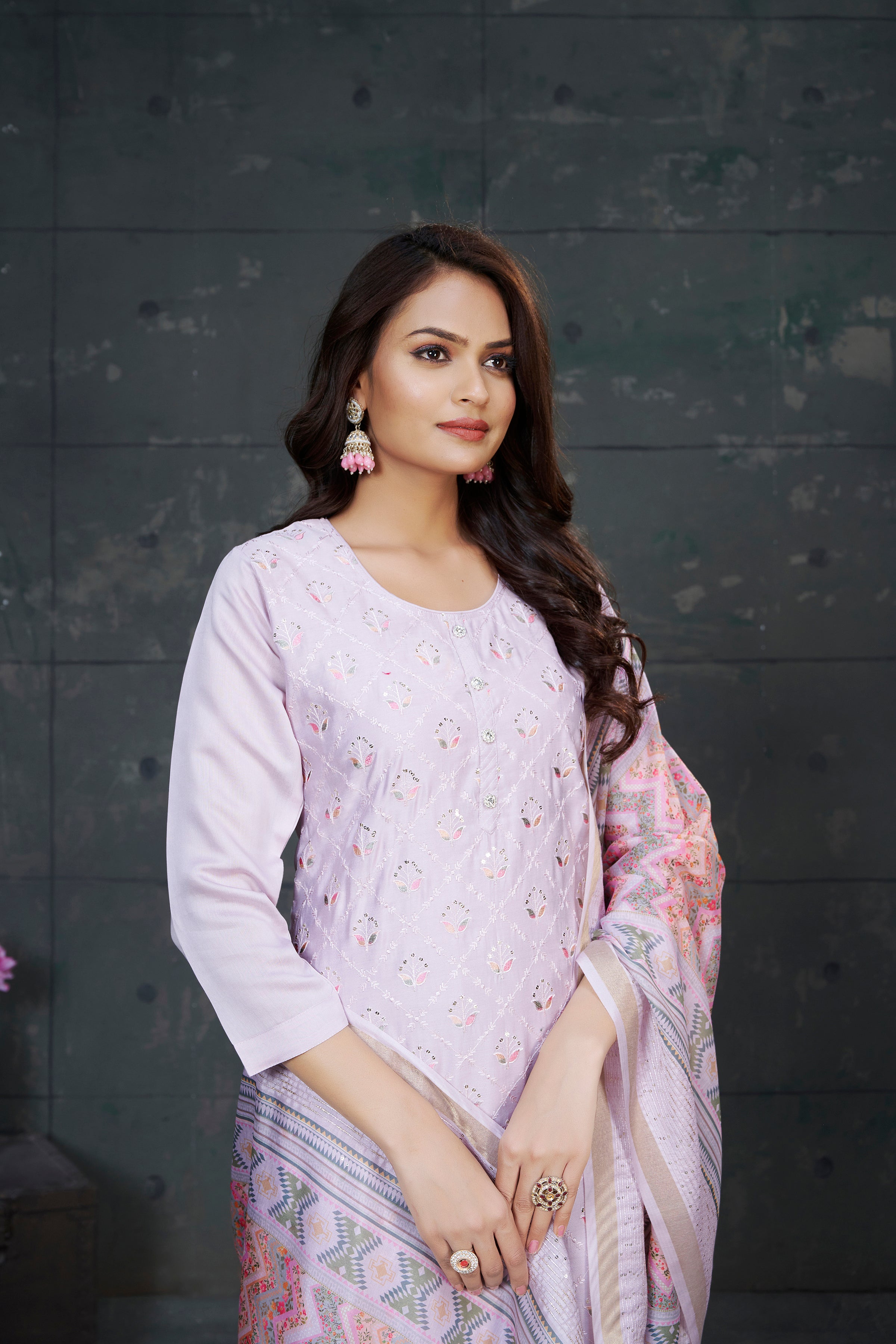 Pari Kamiz & Pant - Roop Darshan