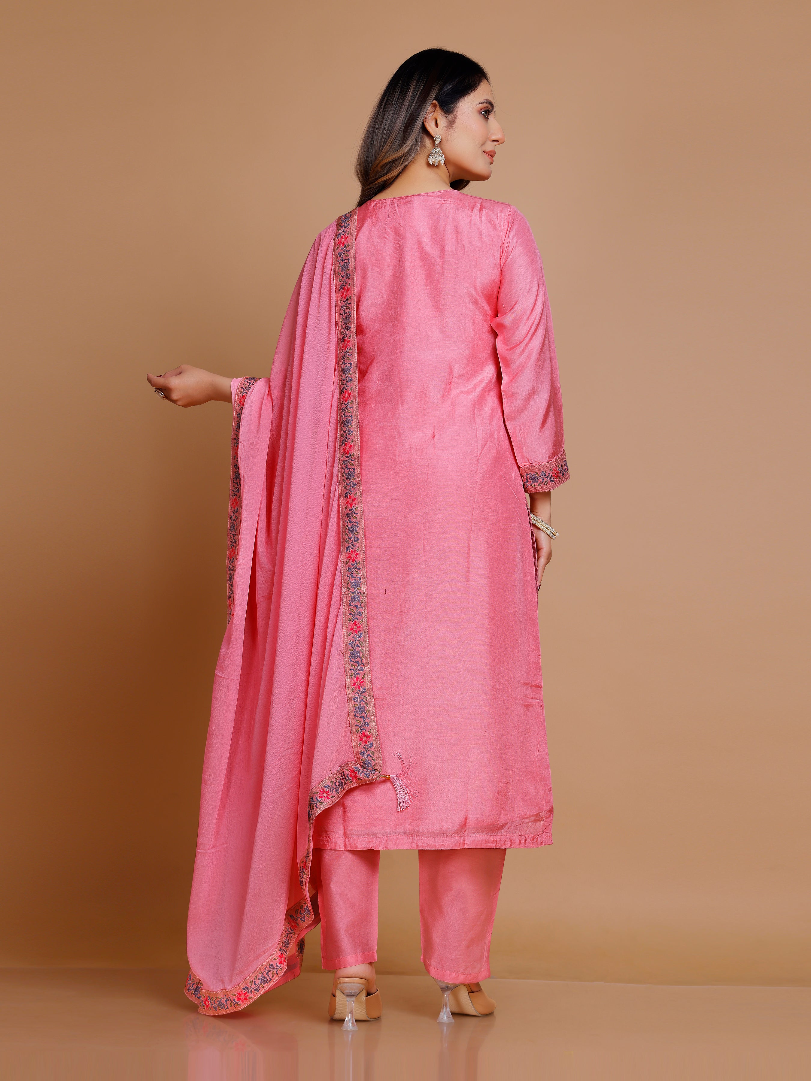 Kanika Kamiz & Pant - Roop Darshan