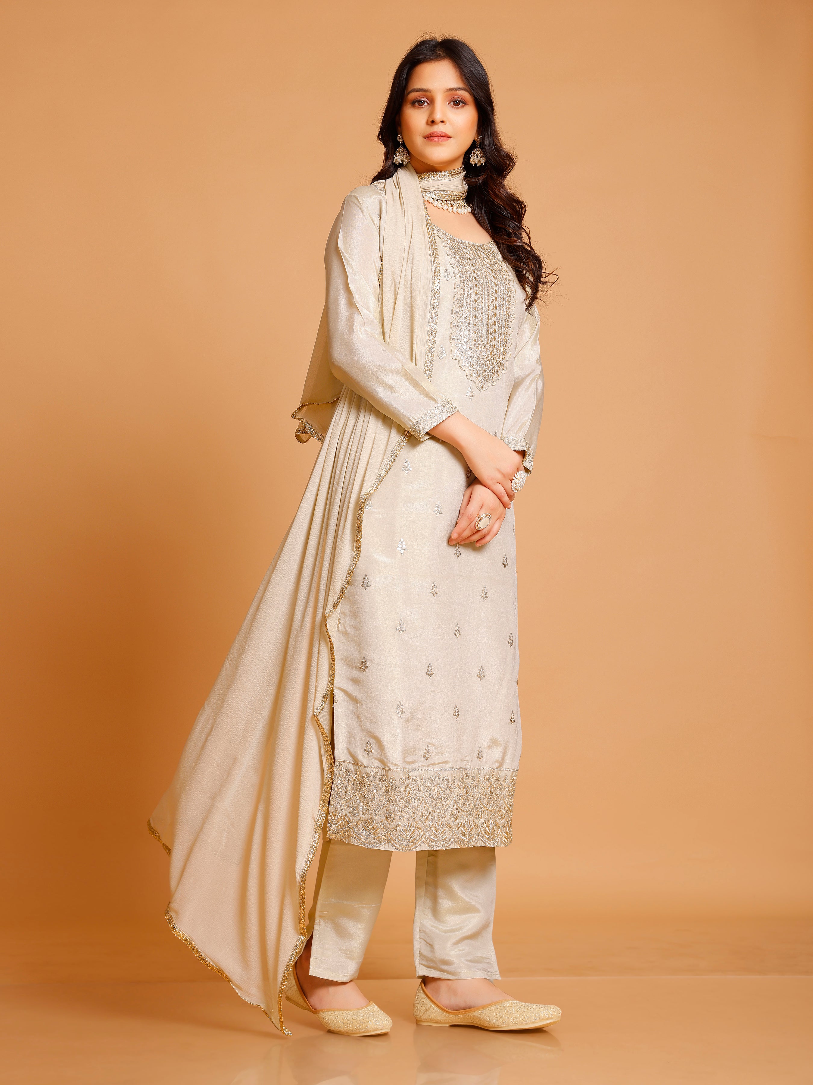 Naira Kamiz & Pant - Roop Darshan