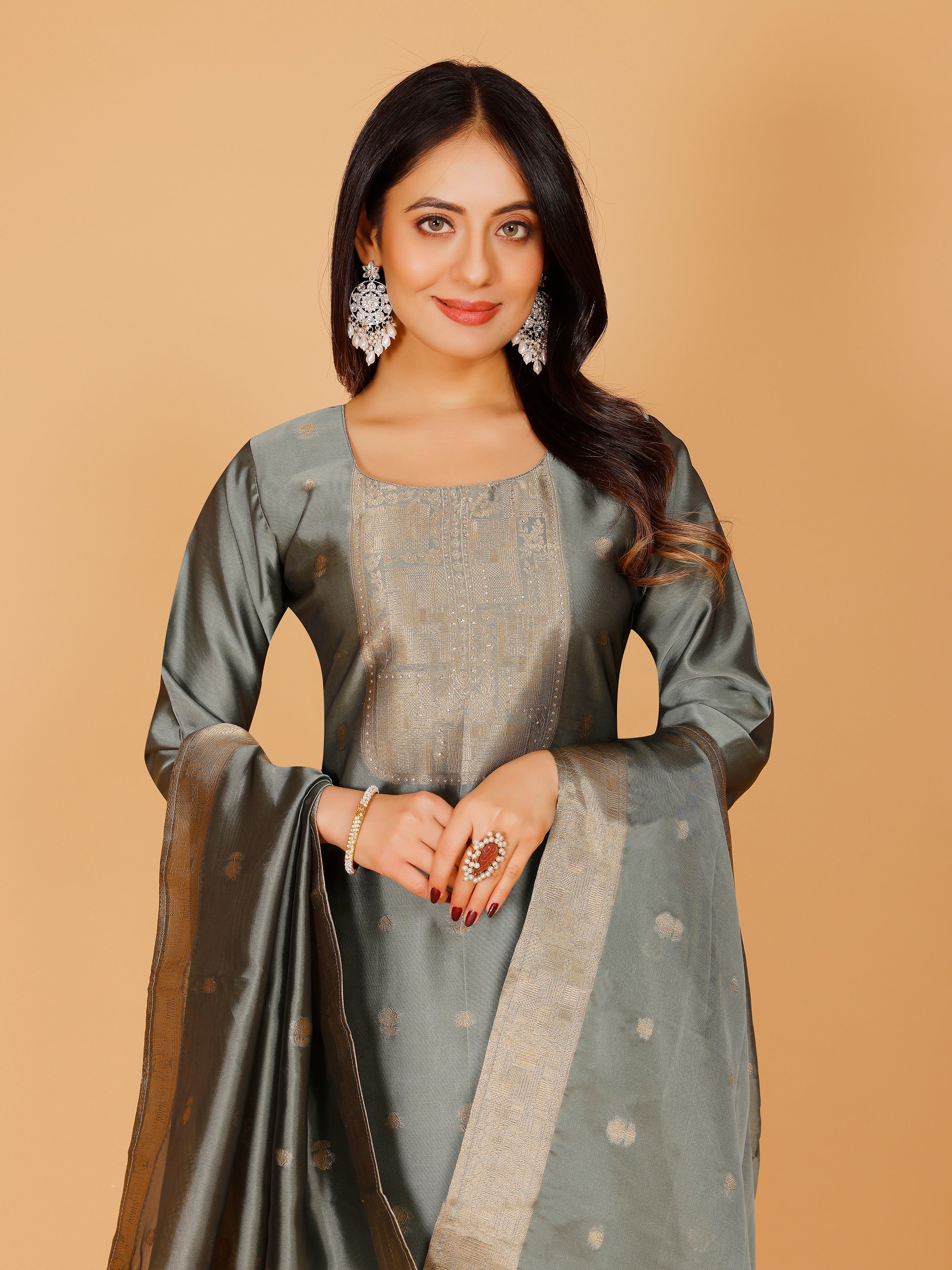 Vibha Kamiz & Pant - Roop Darshan