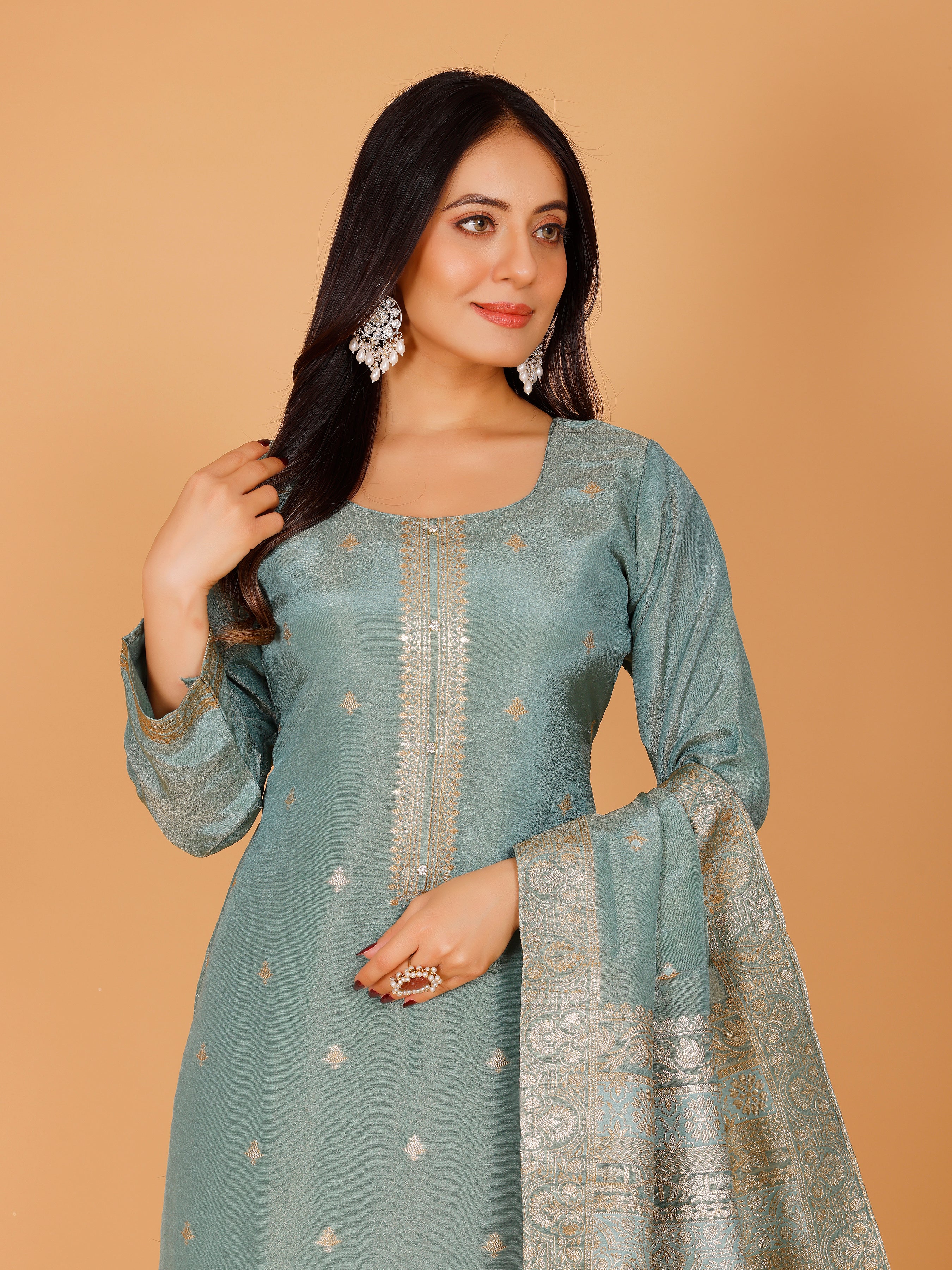 Inaya Kamiz & Pant - Roop Darshan