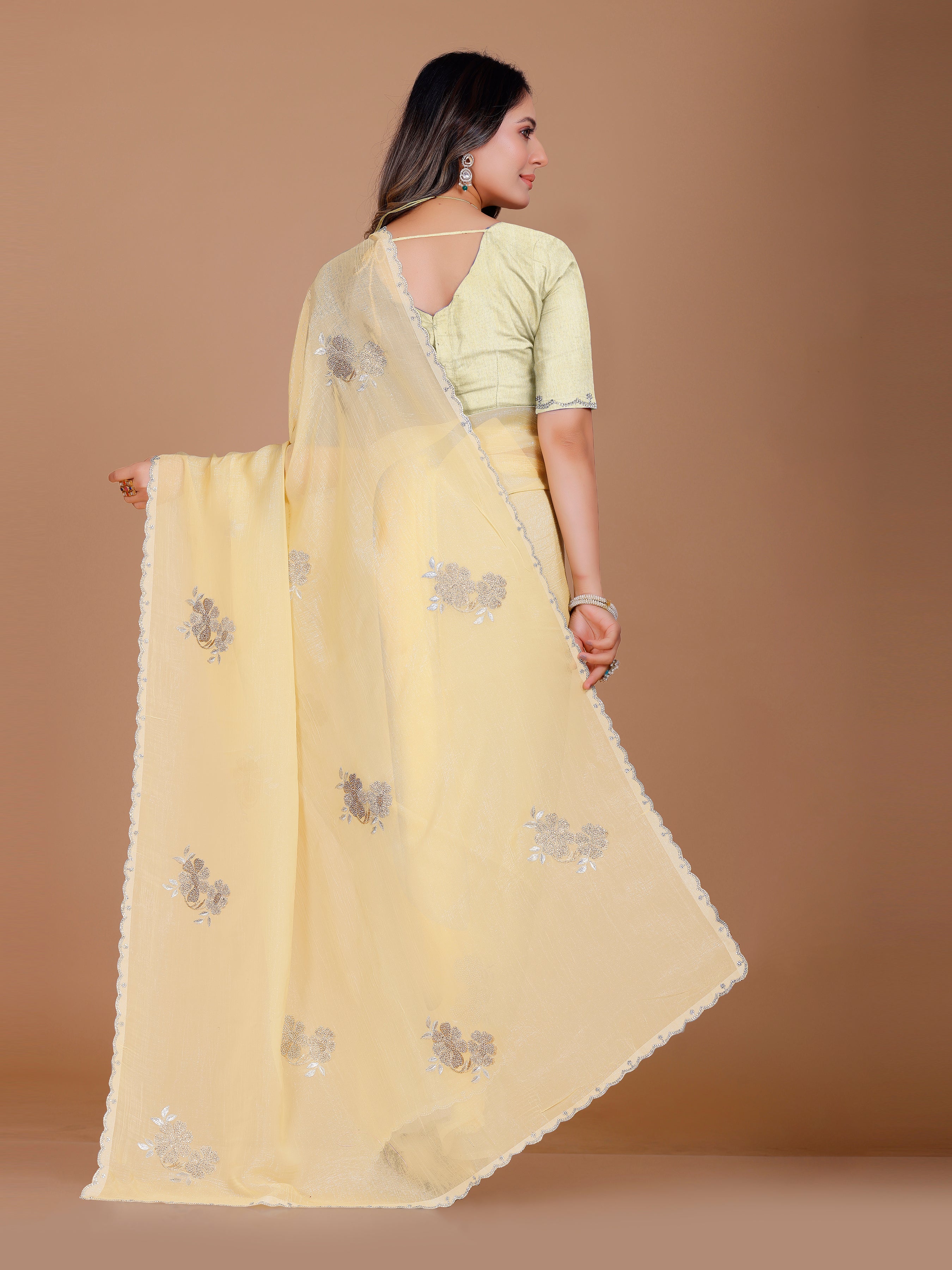 Anushka Saree